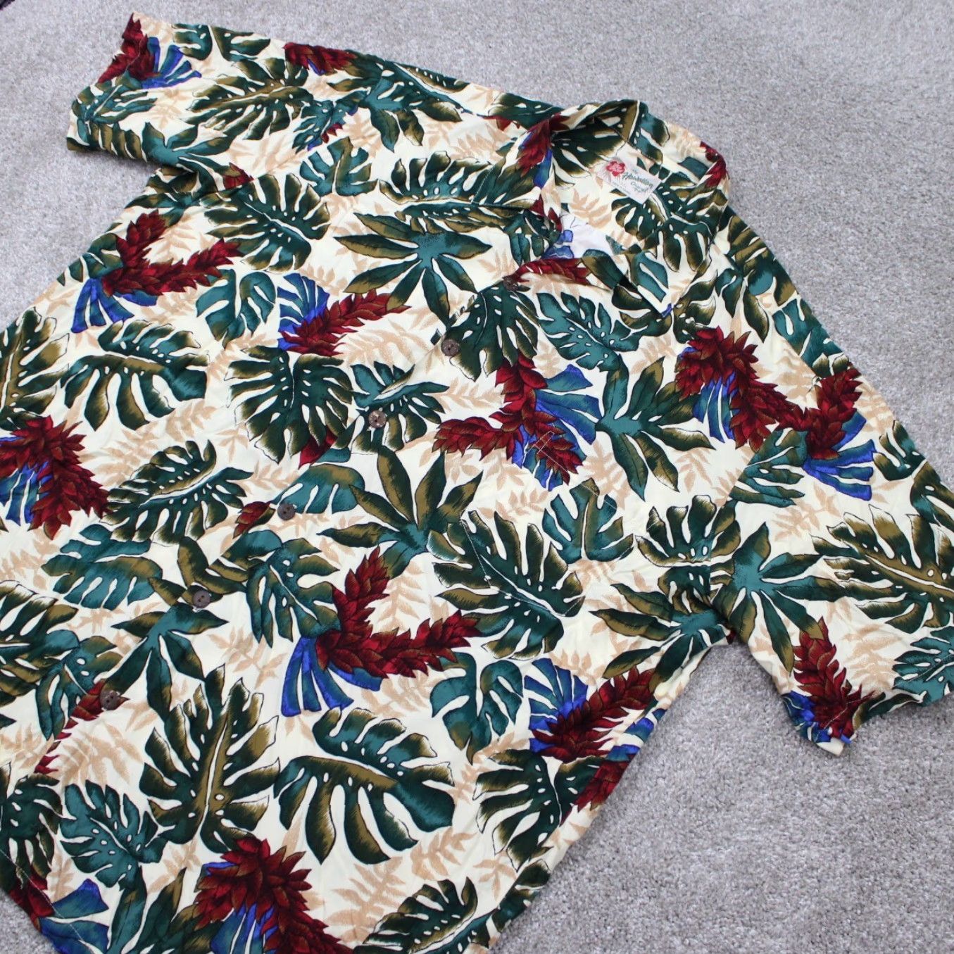 Hilo Hattie Hilo Hattie Shirt Mens 2XL Floral Rayon Button-Up Short Sleeve Green Tan Red Core Casual Hawaiian Size US XXL / EU 58 / 5 - 3 Thumbnail