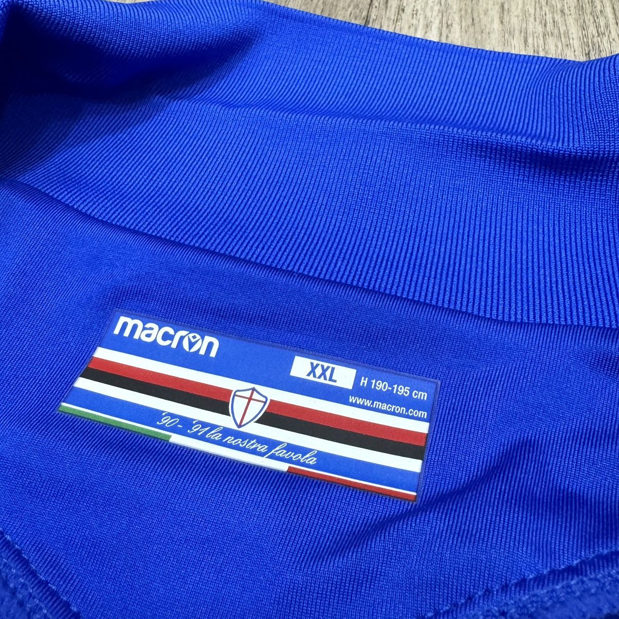 Macron Sampdoria 20/21 home shirt Size US XL / EU 56 / 4 - 6 Thumbnail
