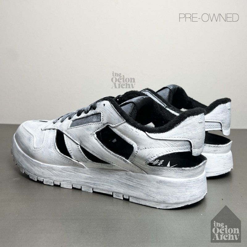 Maison Margiela × Reebok Maison Margiela x Reebok Classic Leather Tabi DQ 'Whiteout' Size US 11.5 / EU 44-45 - 2 Thumbnail