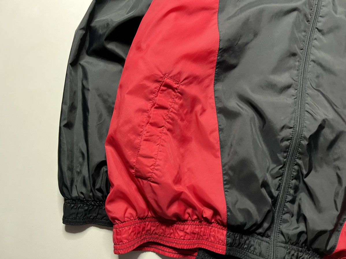Nike Vintage Nike nylon jacket Size US L / EU 52-54 / 3 - 3 Thumbnail