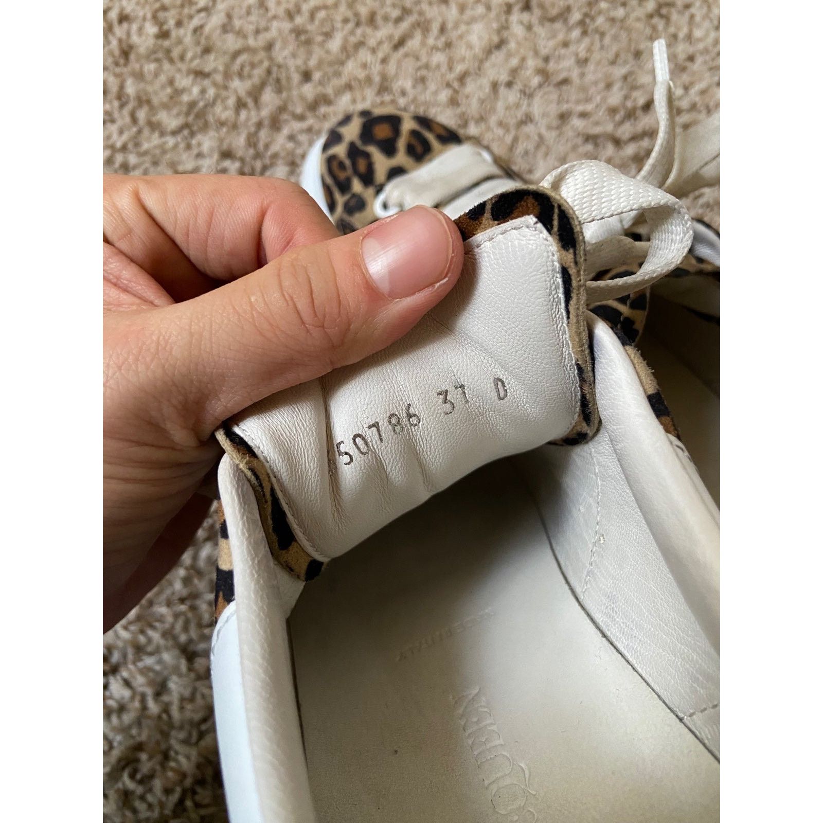 Alexander McQueen Alexander McQueen Oversized White Leather Shoes Leopard 37D Size US 7 / IT 37 - 8 Thumbnail