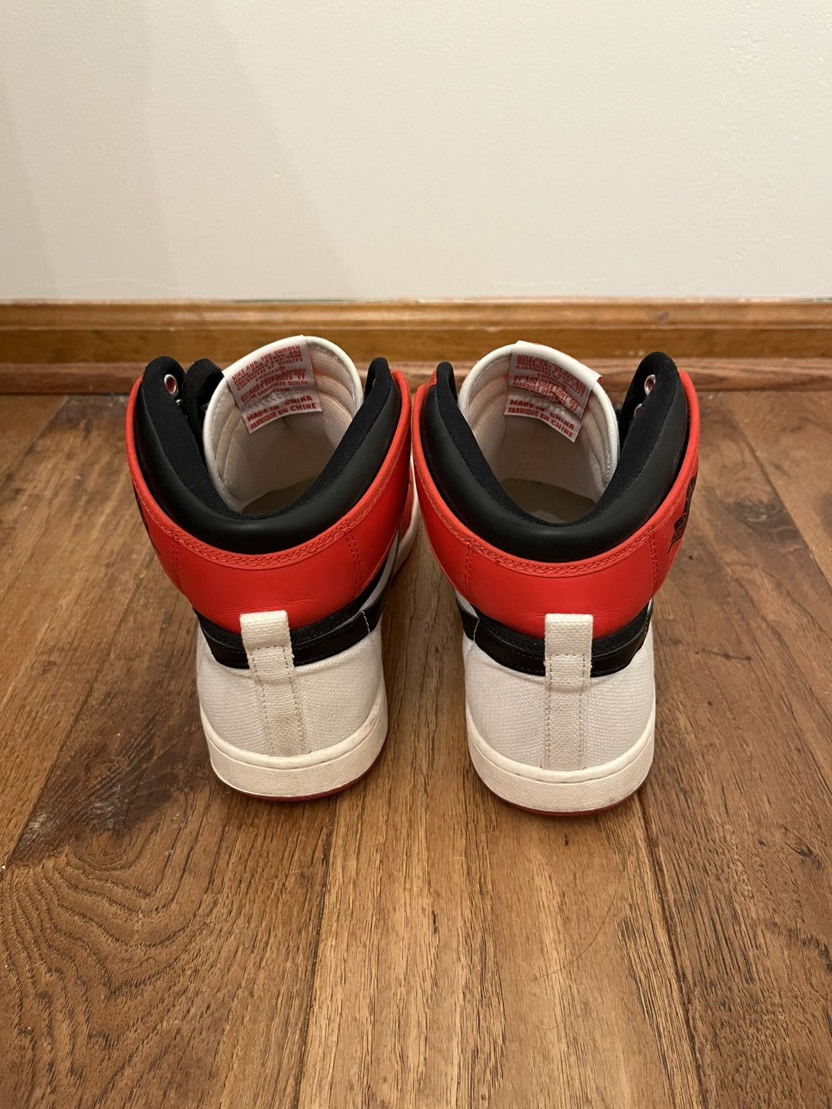 Jordan Brand × Nike Jordan 1 KO Chicago Size US 9.5 / EU 42-43 - 4 Thumbnail