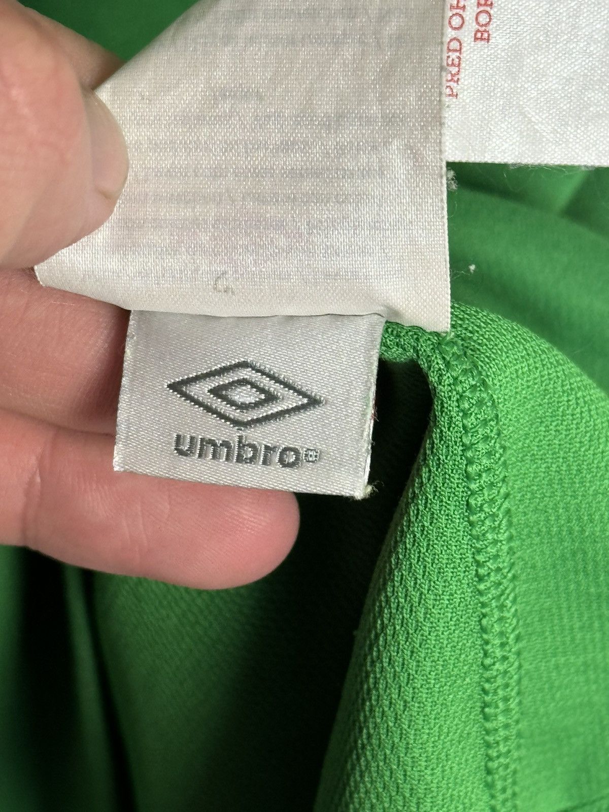 Umbro Manchester City 12/13 Goalkeeper Hart Football Jersey Size US M / EU 48-50 / 2 - 12 Thumbnail