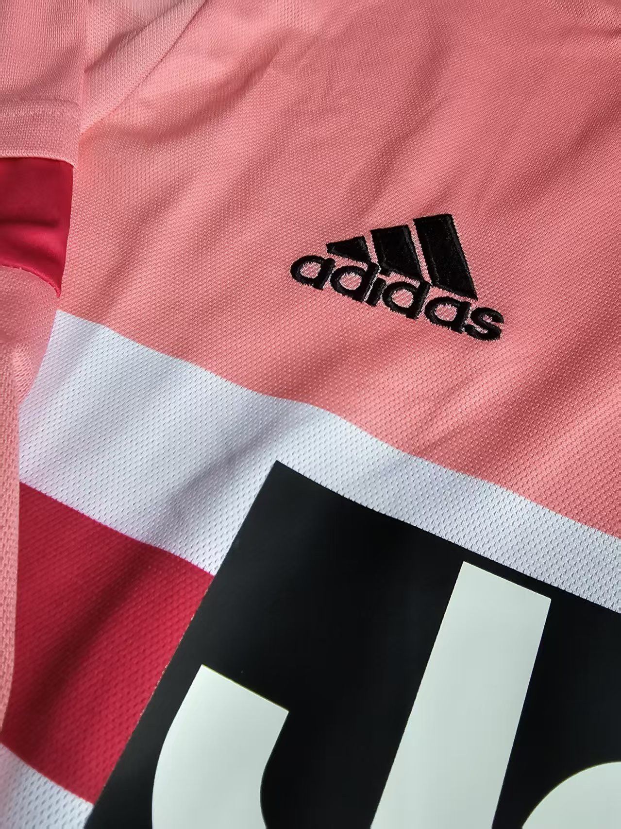 Other Juventus Jersey Away 2014 15 Season Size US L / EU 52-54 / 3 - 2 Thumbnail