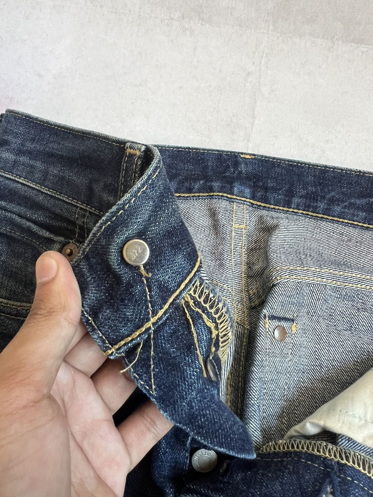 Levi's Vtg Levis 503B Big E Selvedge Denim Fly Button Size US 28 / EU 44 - 9 Thumbnail