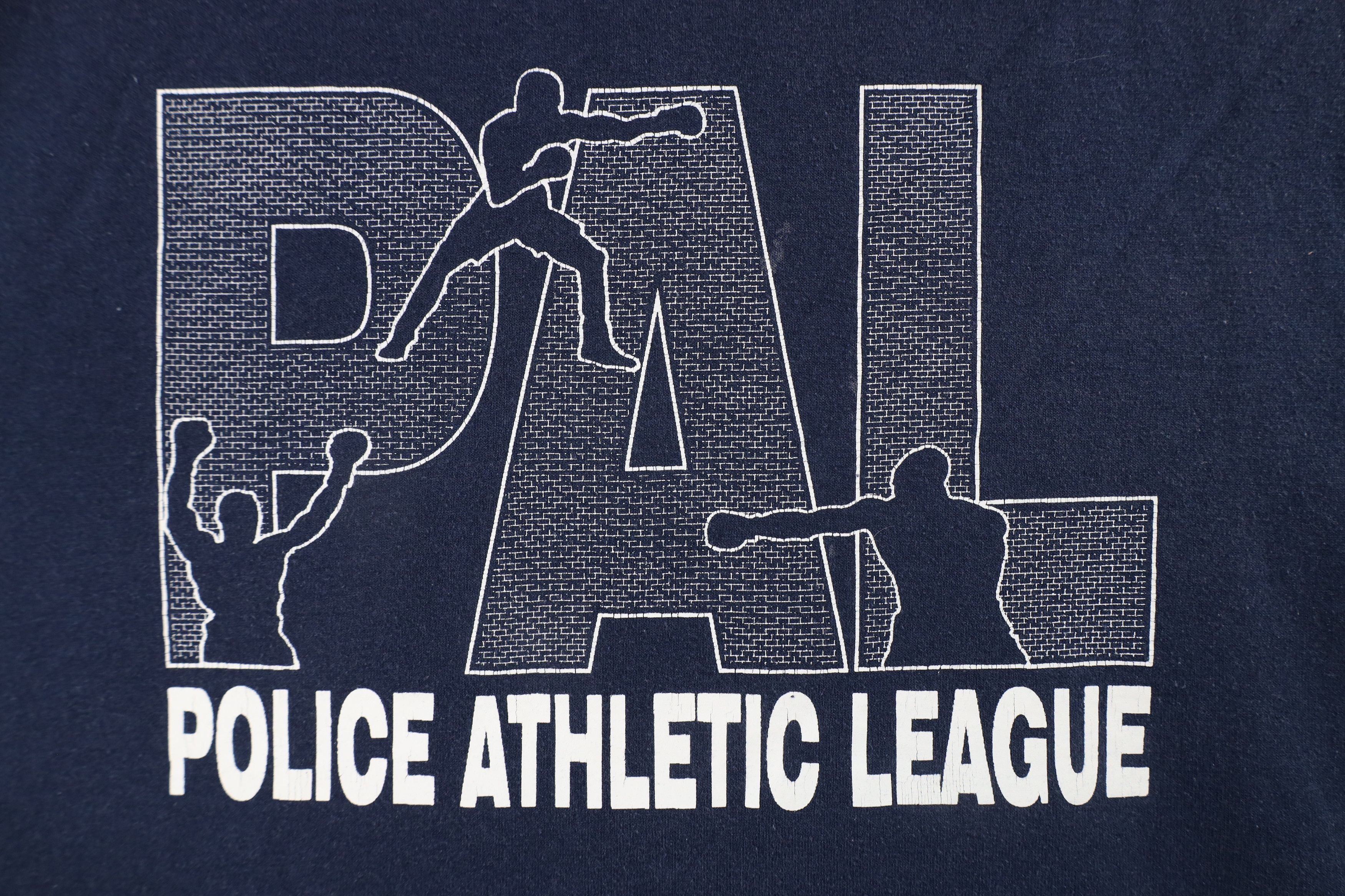 Vintage Vintage PAL Police Athletic League Short Sleeve T-Shirt Size US L / EU 52-54 / 3 - 4 Thumbnail