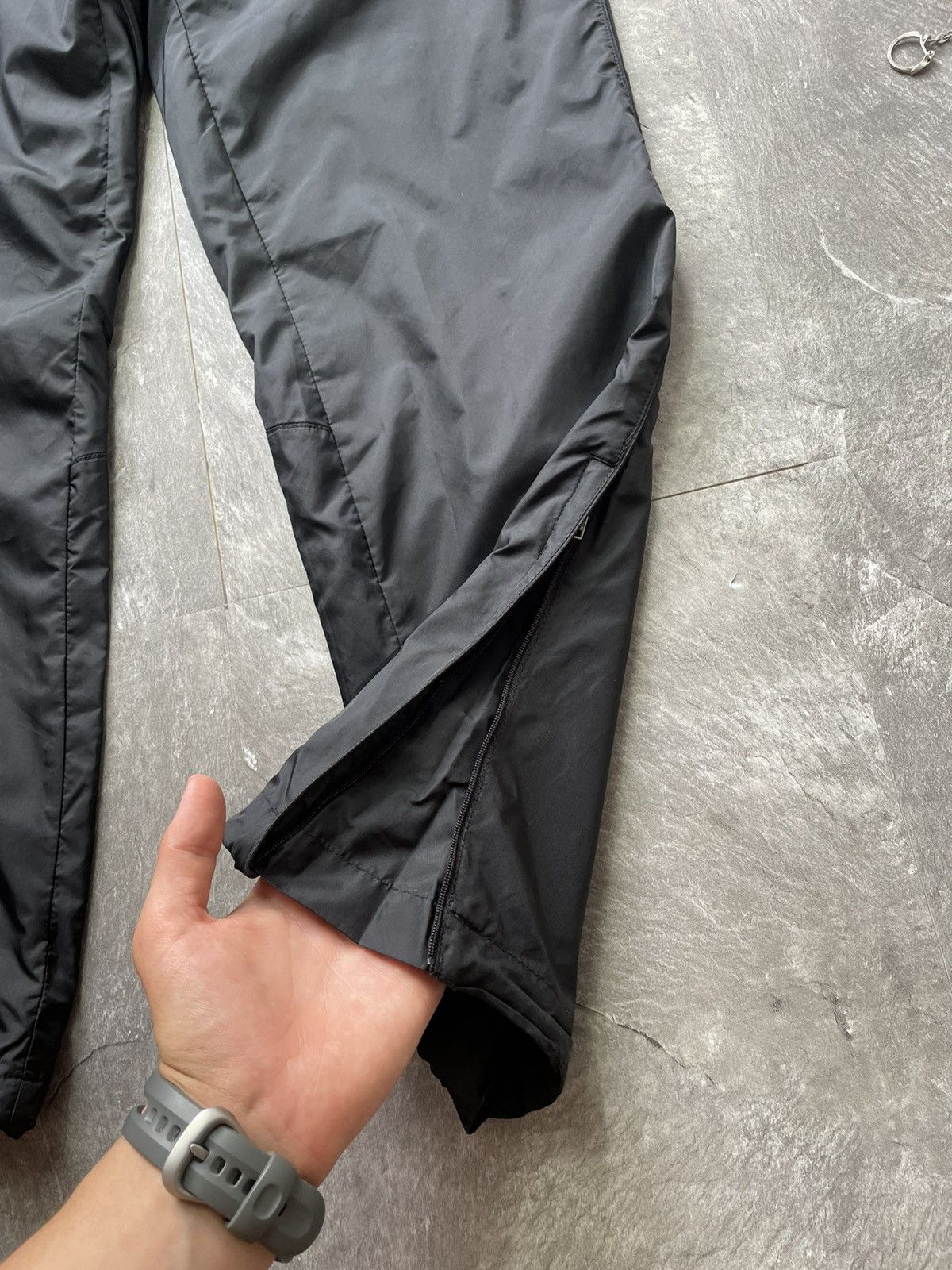 Nike Nike Baggy Vintage Y2K Nylon Track Pants Joggers Hype M Size US 32 / EU 48 - 4 Thumbnail