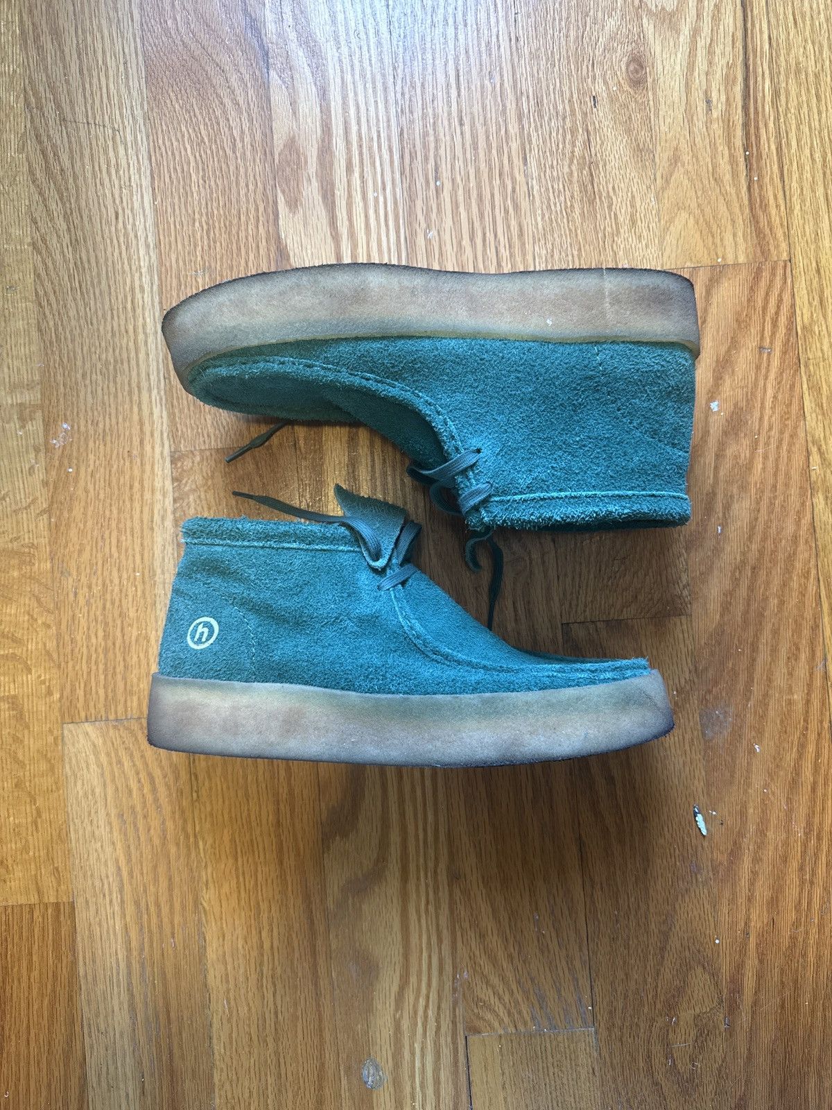 Other Hidden x Clarks Chukka high Size US 11 / EU 44 - 1 Thumbnail