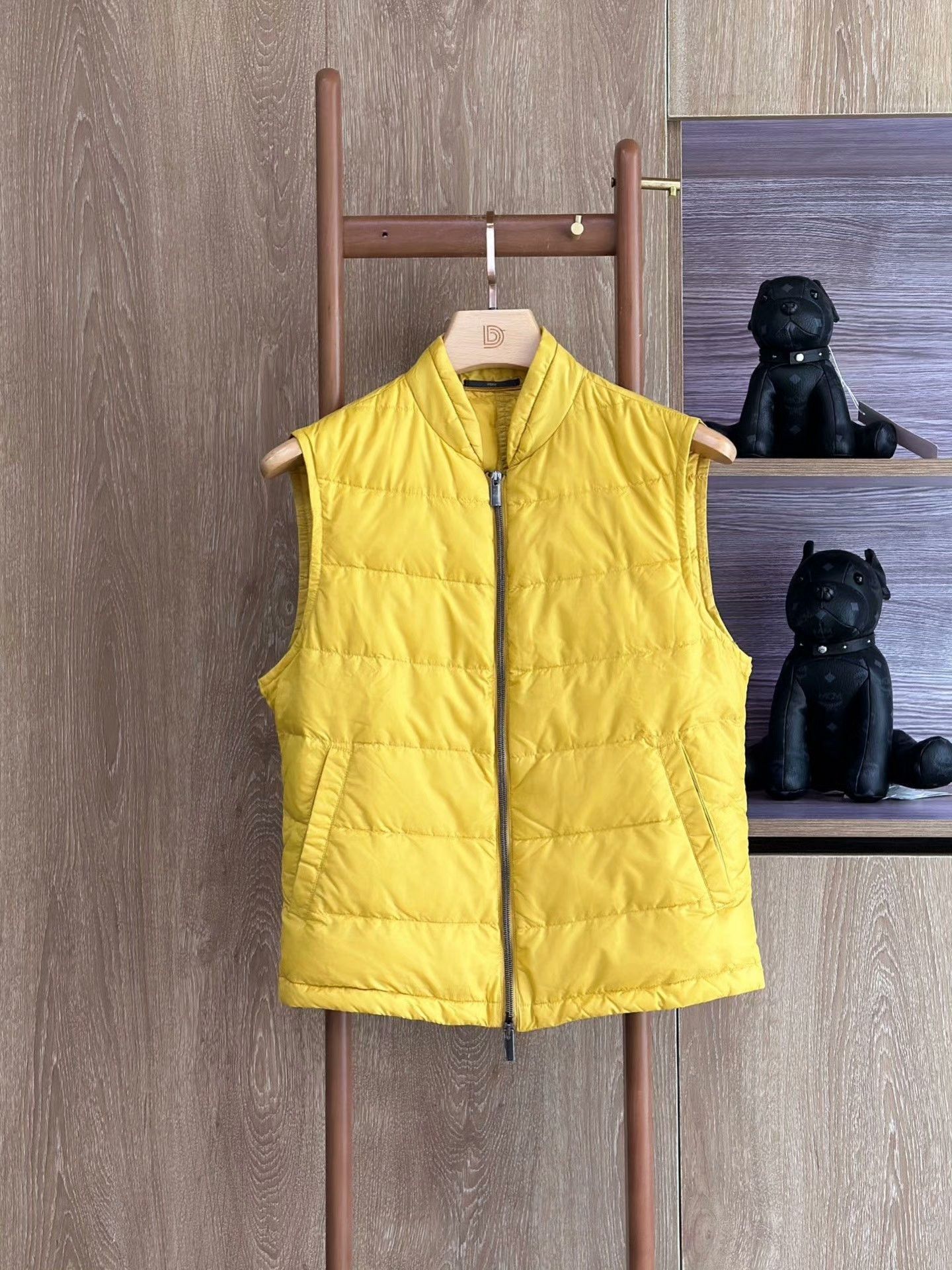 Fendi Fendi Yellow Casual Down Vest Size US S / EU 44-46 / 1 - 1 Thumbnail