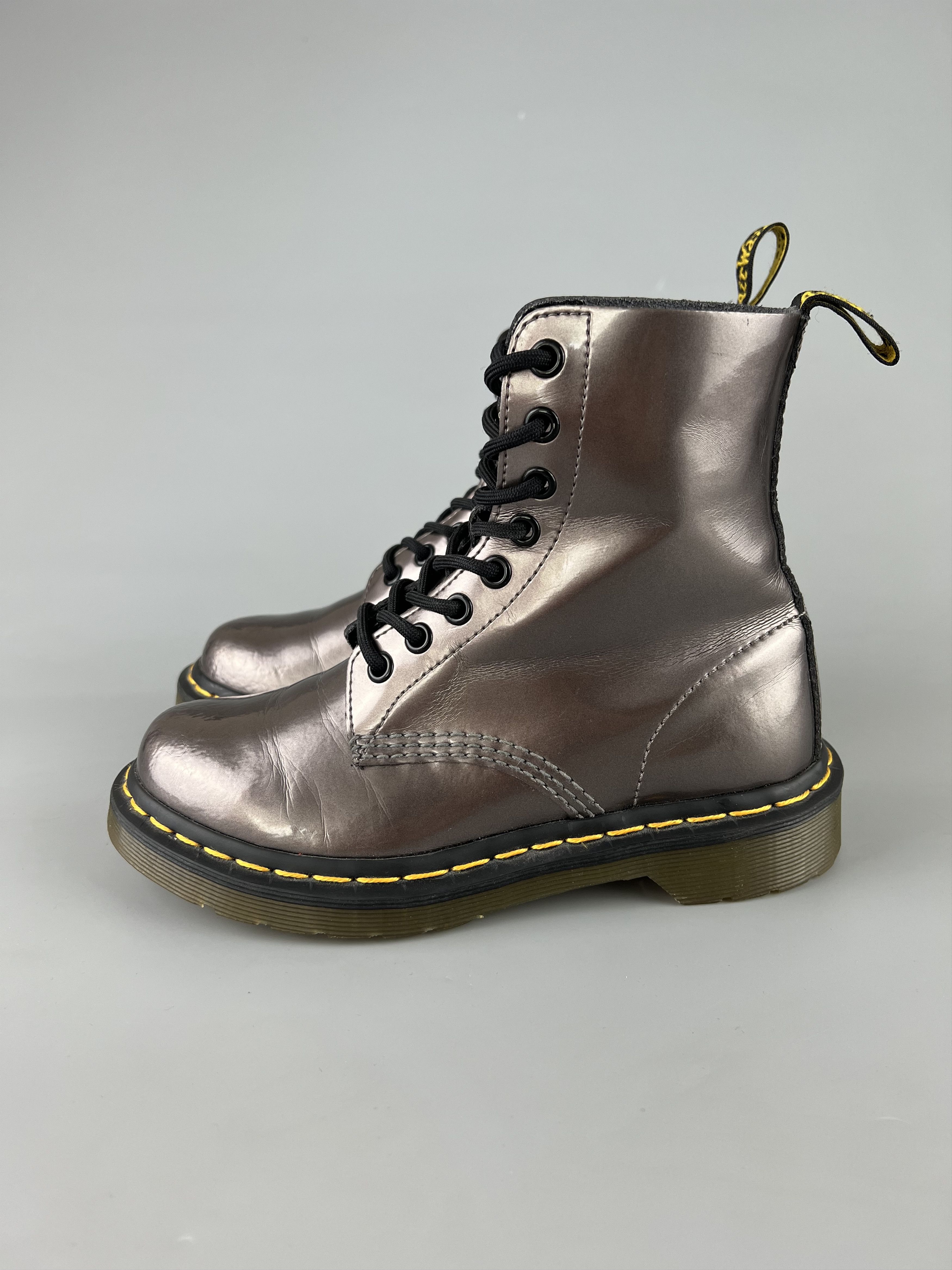 Dr. Martens Dr. Martens Pascal Patent Leather Ankle Boots US5 EU36 UK3 Size US 5 / IT 35 - 2 Thumbnail