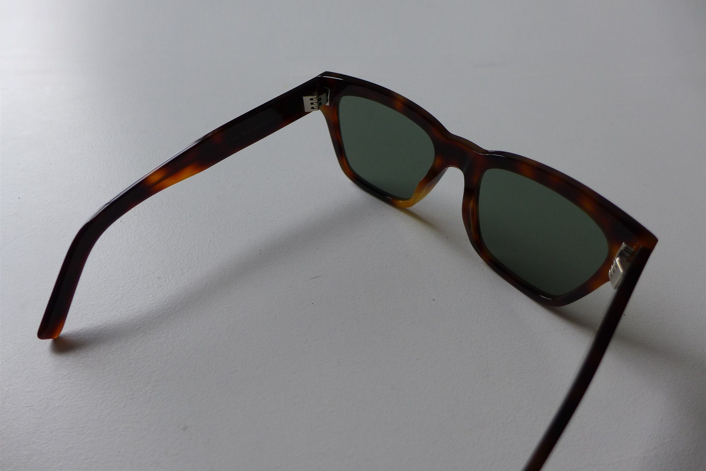 Saint Laurent Paris Saint Laurent SL560 Sunglasses - Tortoise Acetate Size ONE SIZE - 7 Thumbnail