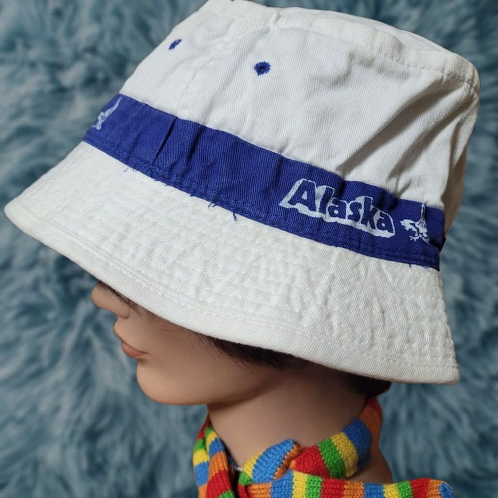 Vintage VINTAGE Alaska Bucket Hat - Bucket Hat White White Medium Unisex Adults M Cotton Logo Print 90s Theme Mens Womens Size ONE SIZE - 1 Thumbnail