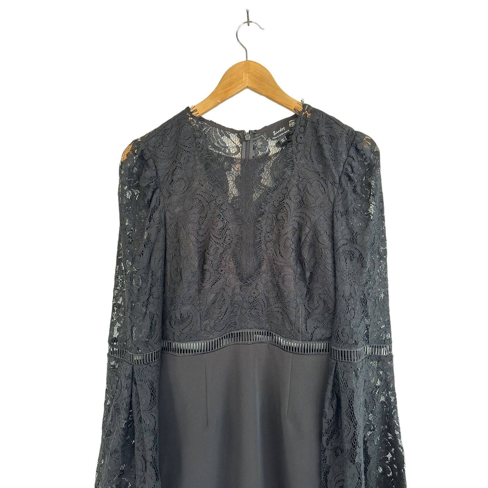 Other Bardot Faedra Lace Long Bell Sleeve Knee Length Sheath Dress Size M / US 6-8 / IT 42-44 - 4 Thumbnail