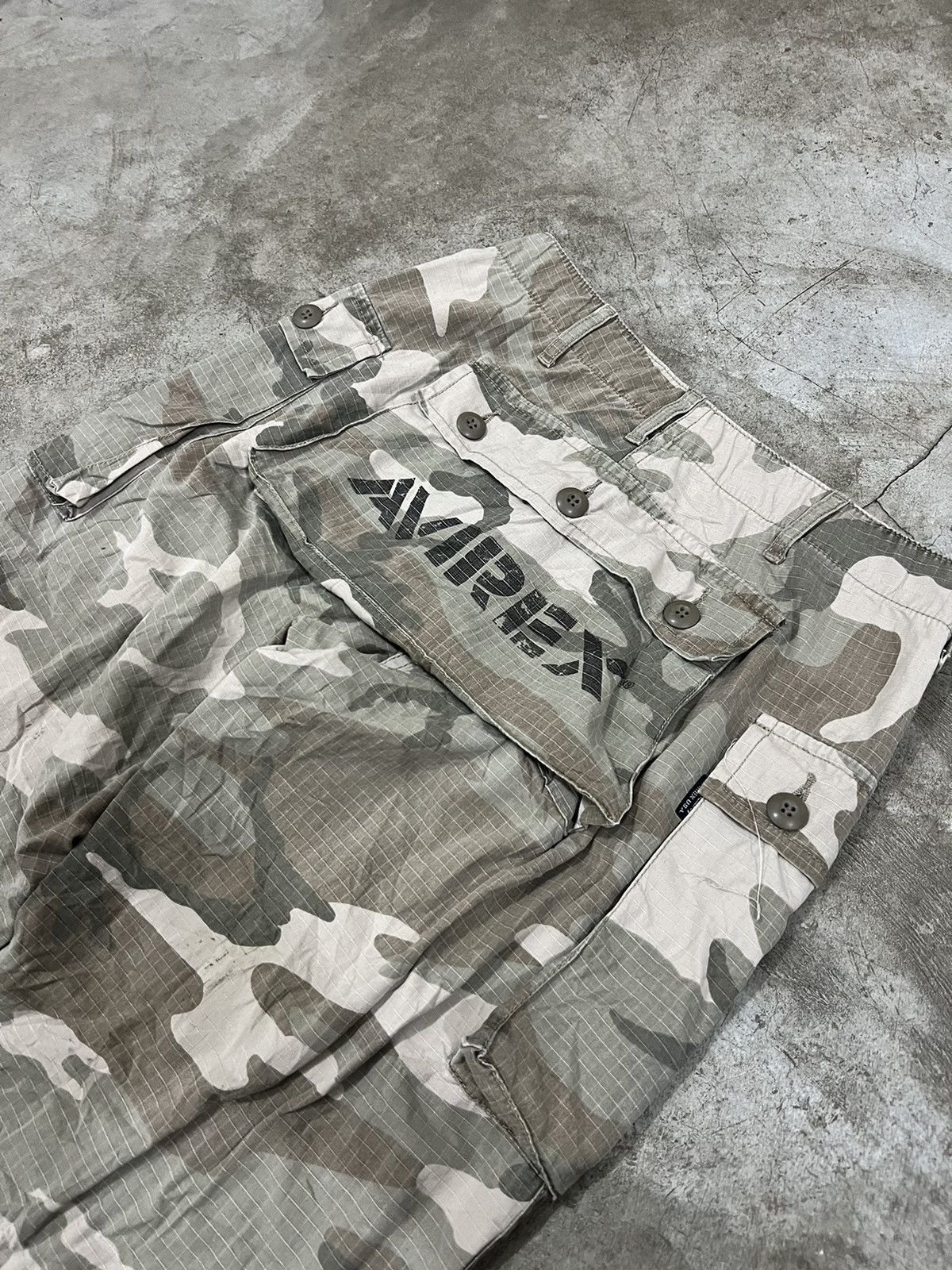 Avirex × Vintage Vintage Avirex Monkey Cargo Camou Pants Size US 29 - 2 Thumbnail