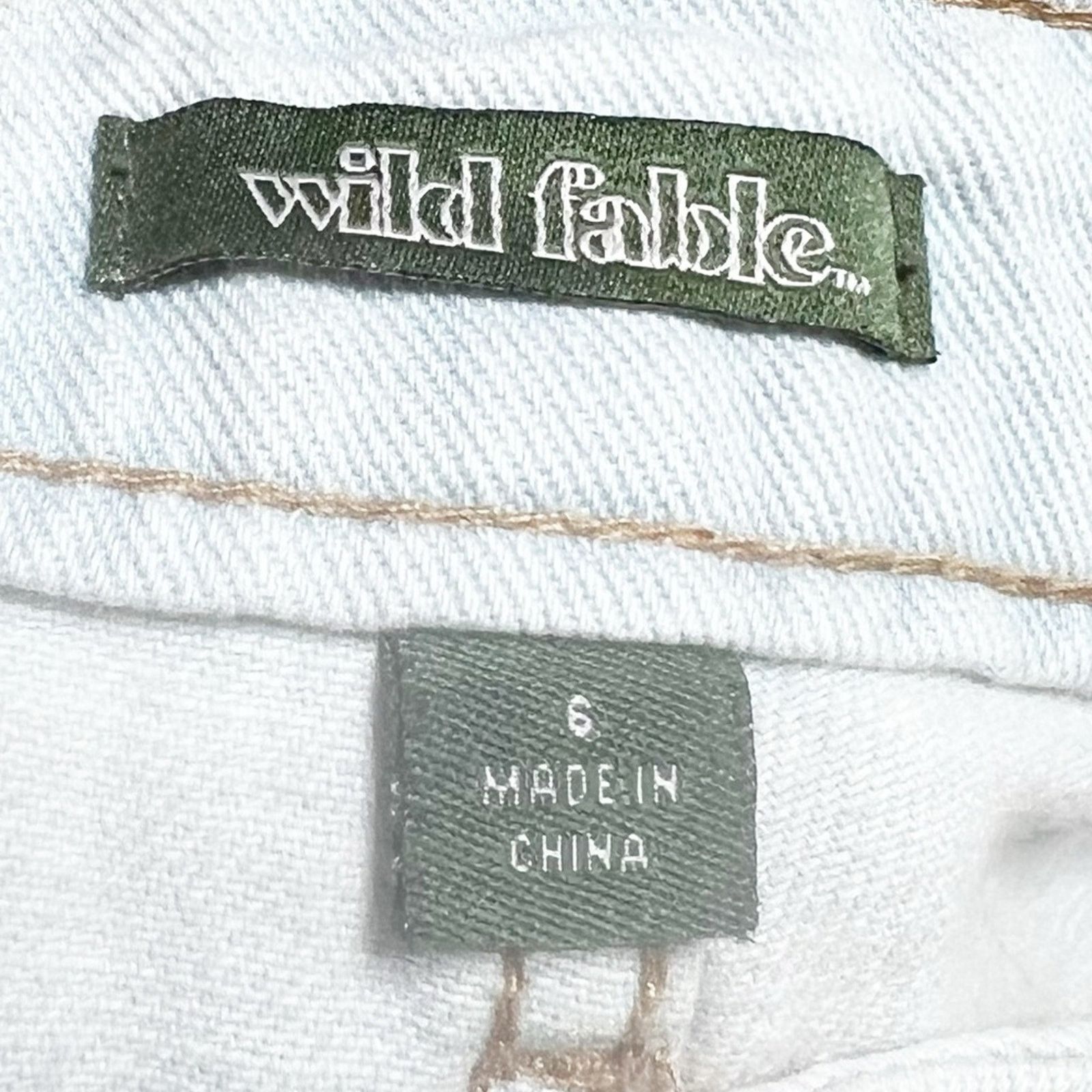 Target Basics New with Tags Wild Fable Women’s Super High Rise Jean Shorts Size 28" / US 6 / IT 42 - 14 Thumbnail