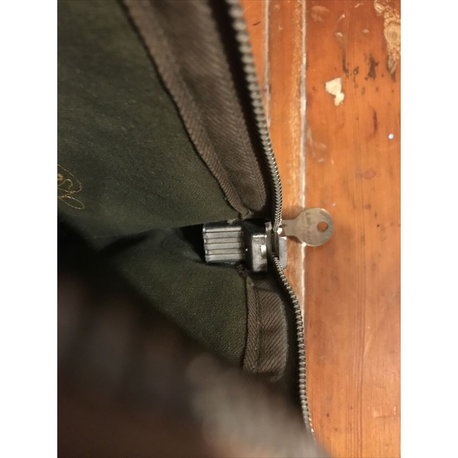 The Unbranded Brand Canvas 1930s Zipper Bank Bag Chain Stitch Leather Talon Zip Size ONE SIZE - 12 Thumbnail