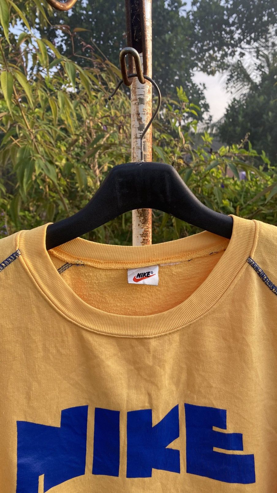 Nike Vintage 90s Nike yellow crewneck sweatshirt blue spell-out Size US L / EU 52-54 / 3 - 3 Thumbnail