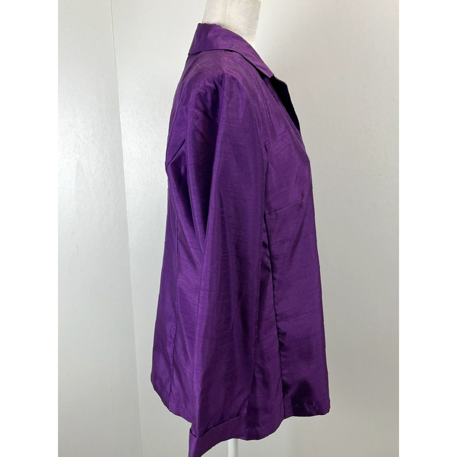Vintage Additions By Chicos Button Up Shirt Sz 1 US Medium Purple Long Sleeve Sheen Size M / US 6-8 / IT 42-44 - 4 Thumbnail