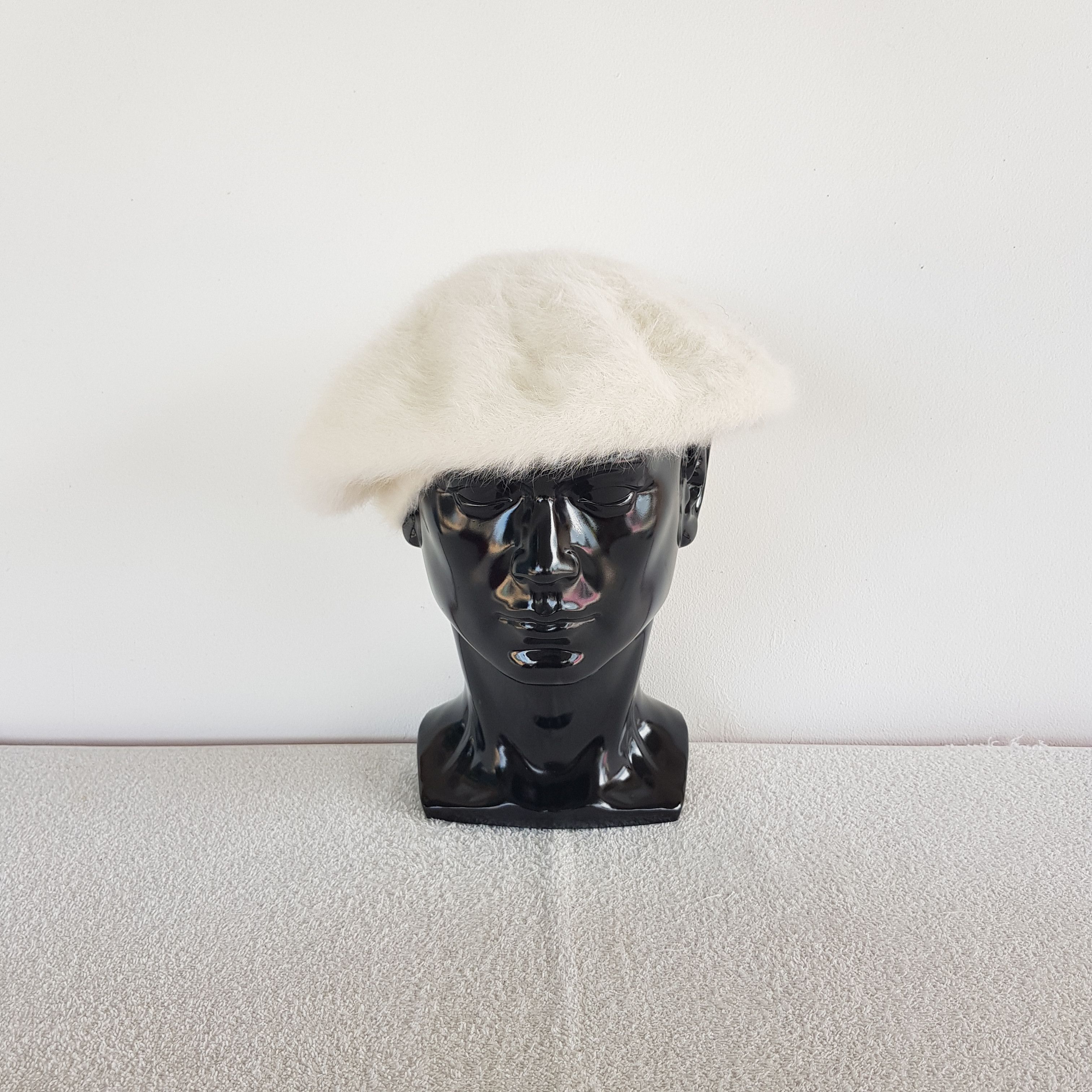 BEAUTY&YOUTH Vintage Beauty Youth Fur Barrett Beanie Snow Caps Hats. Size ONE SIZE - 2 Thumbnail