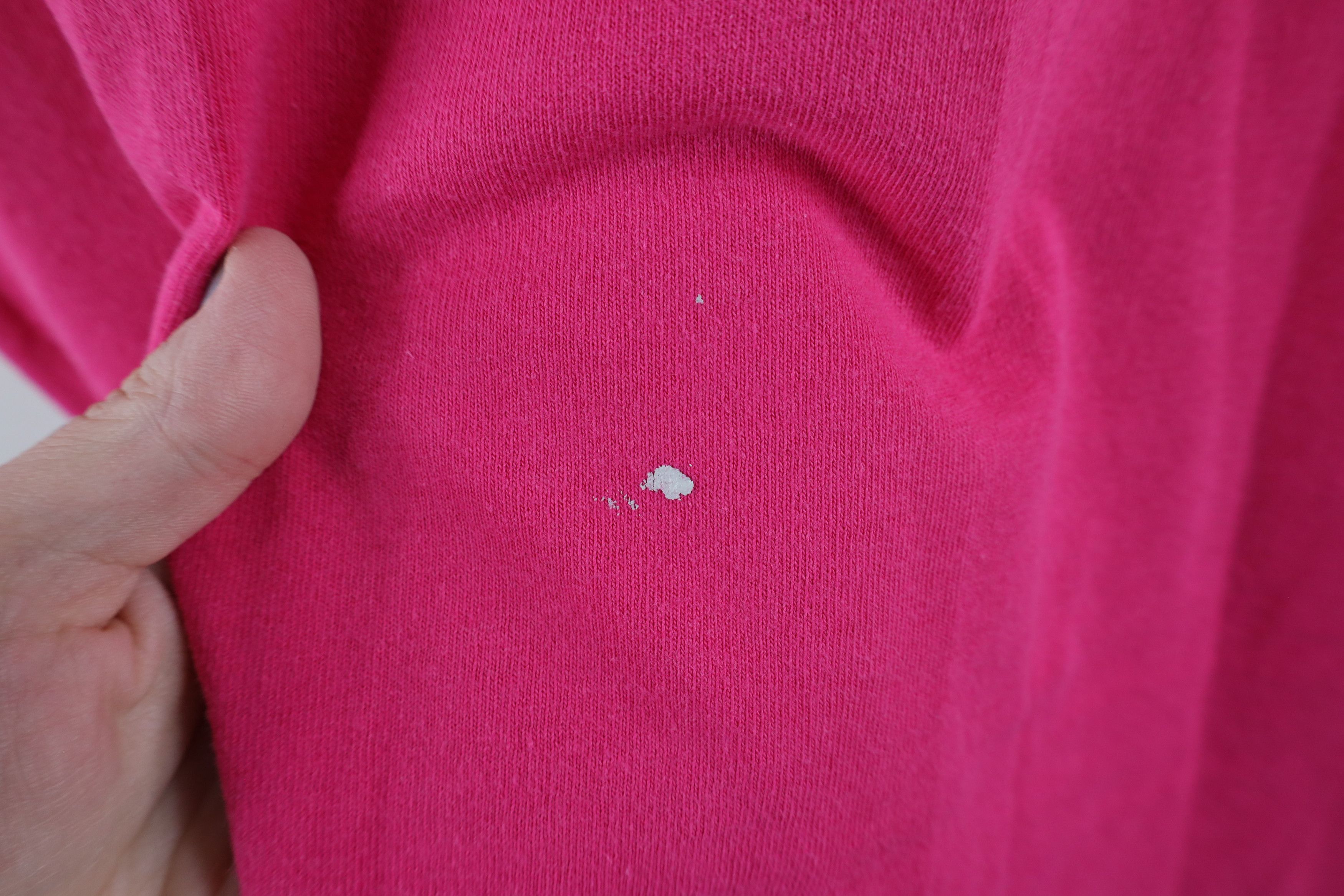Vintage Vintage 90s Hockey Players Wear Pink Shot Sleeve T-Shirt Size US L / EU 52-54 / 3 - 6 Thumbnail