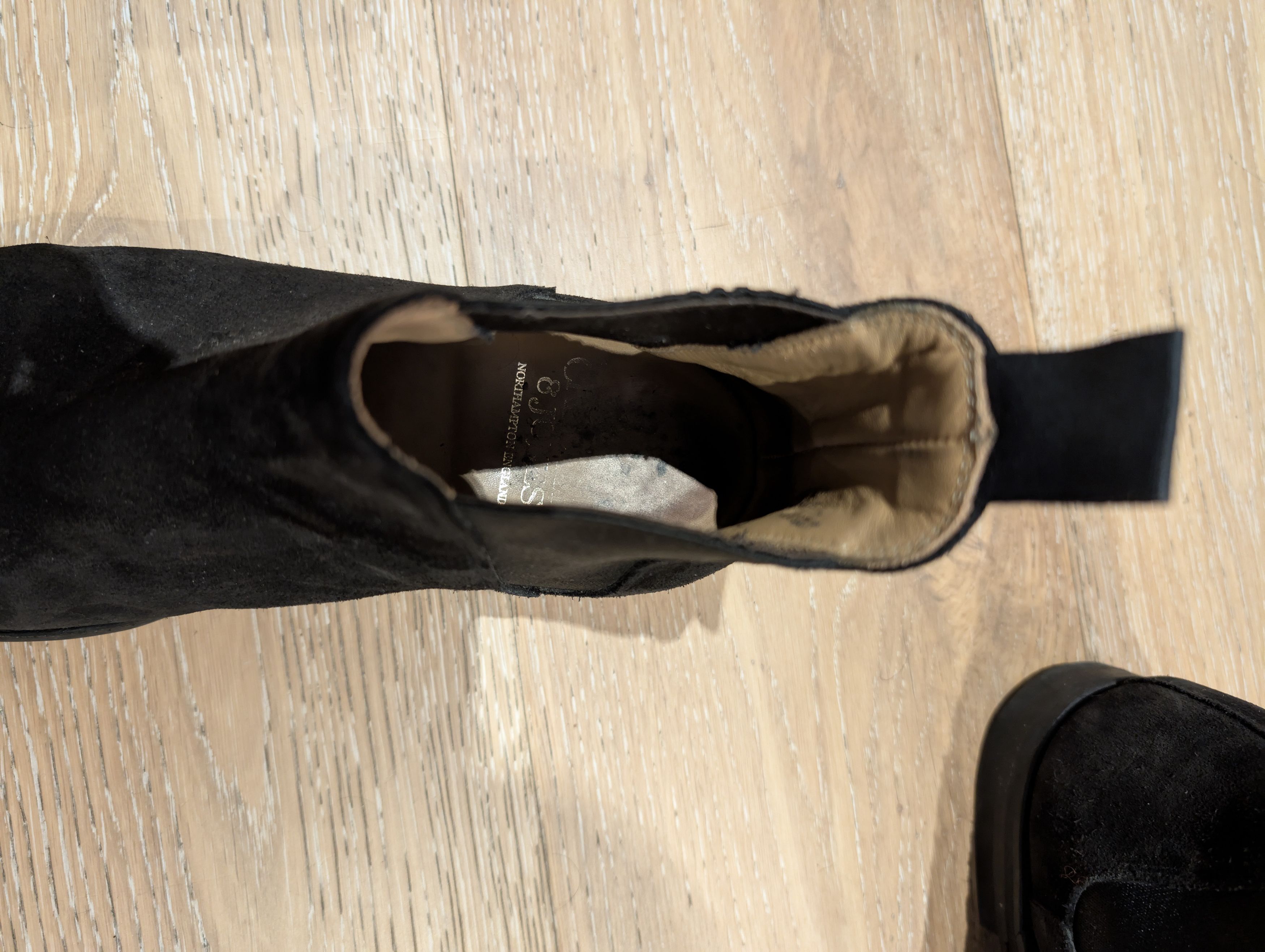 Crockett & Jones Chelsea 5 Rough Out Suede Boots Size US 8.5 / EU 41-42 - 2 Thumbnail