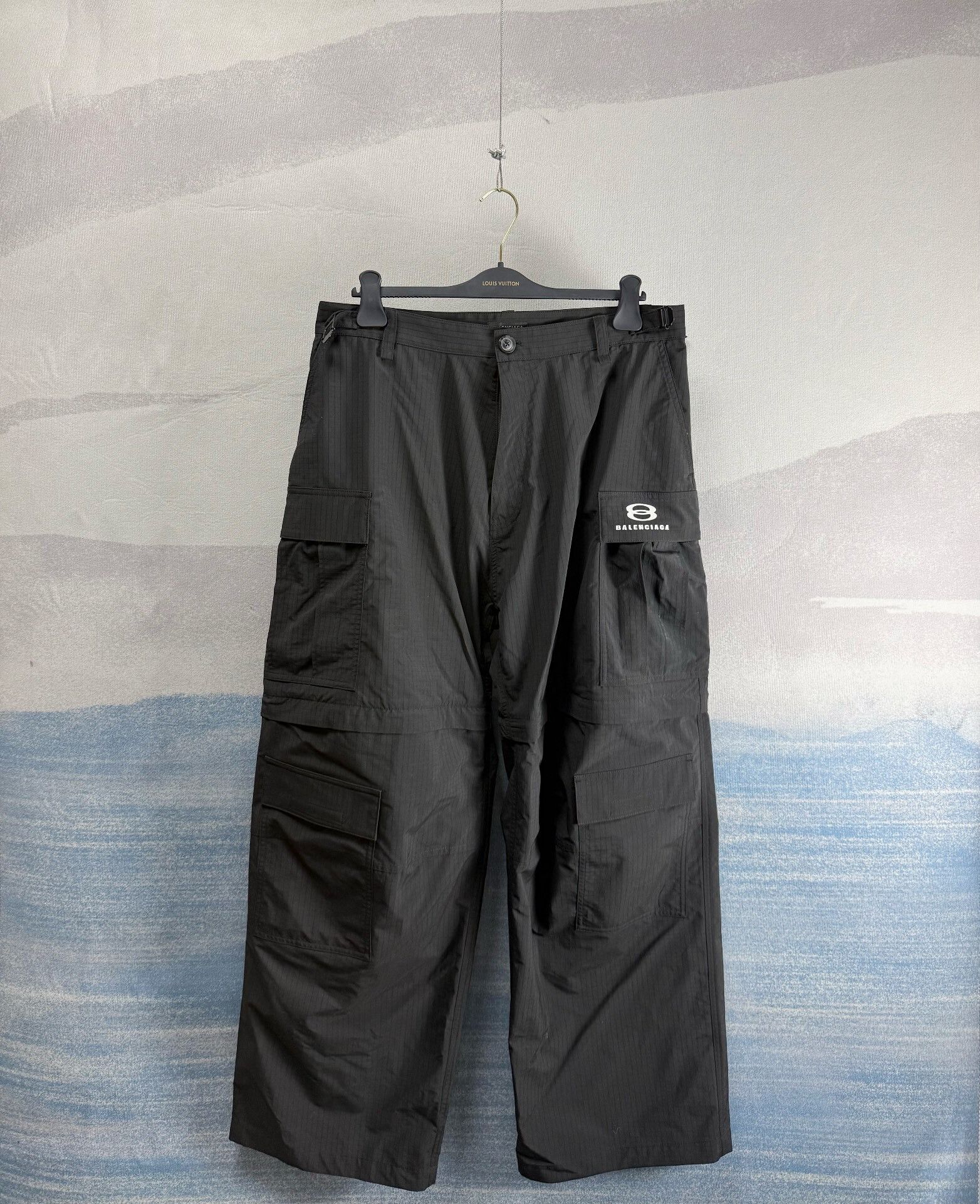 Balenciaga balenciaga black nylon cargo pants size L Size US 34 / EU 50 - 1 Thumbnail