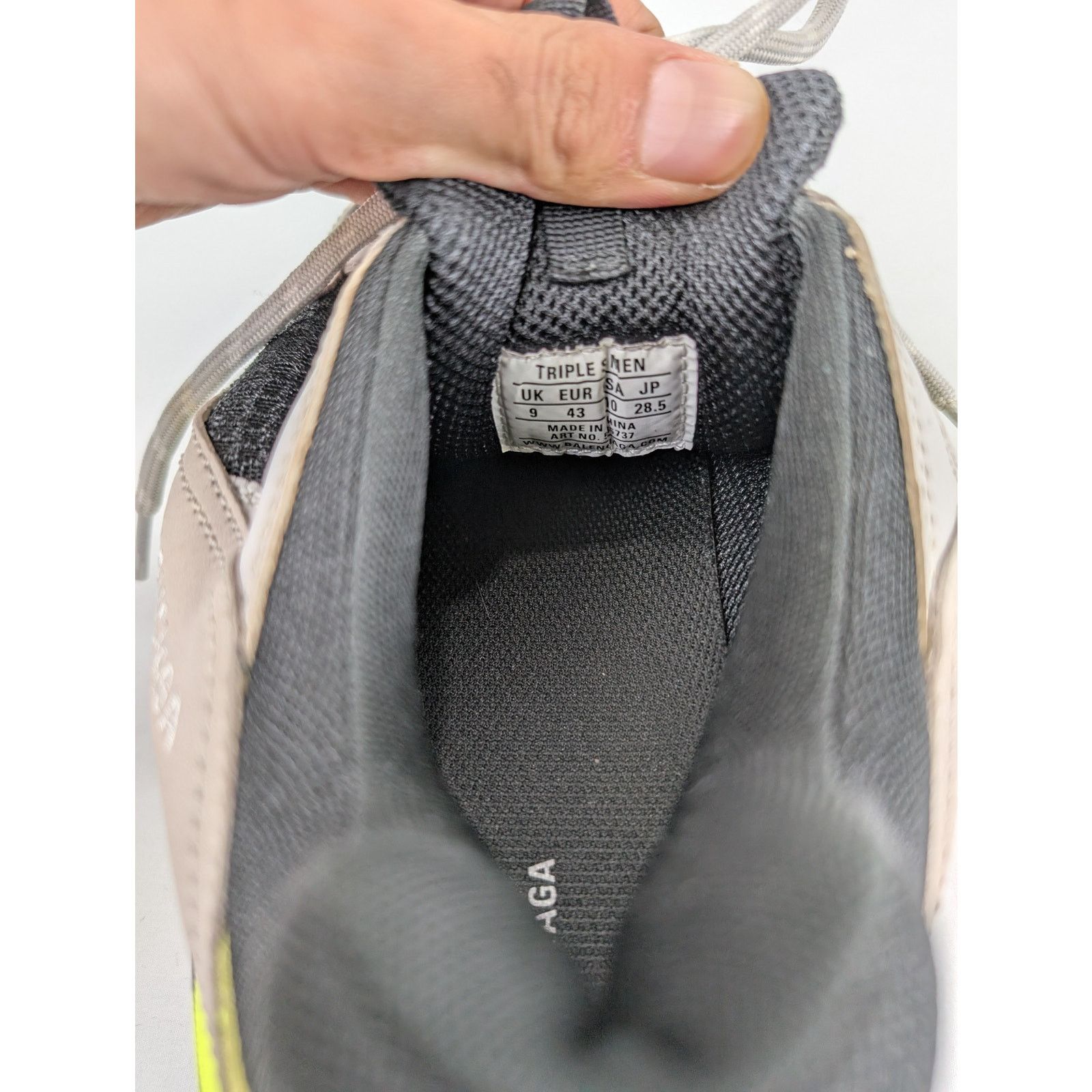 Balenciaga o1rshd1 Runner Sneakers in Grey/Yellow Fluo Size US 10 / EU 43 - 19 Thumbnail