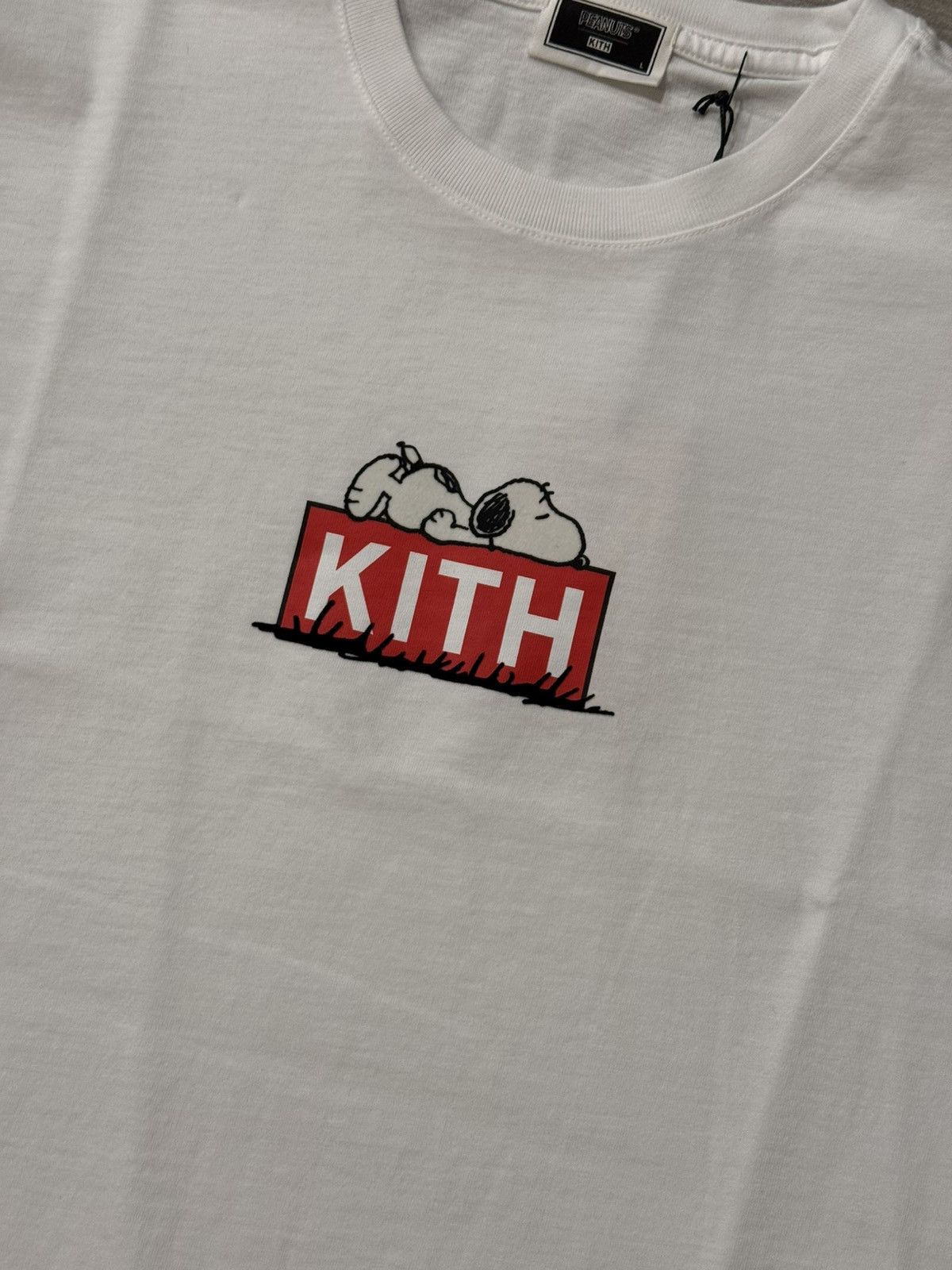 Kith × Peanuts KITH for Peanuts Doghouse Classic Logo Snoopy Tee White Sz L Size US L / EU 52-54 / 3 - 2 Thumbnail
