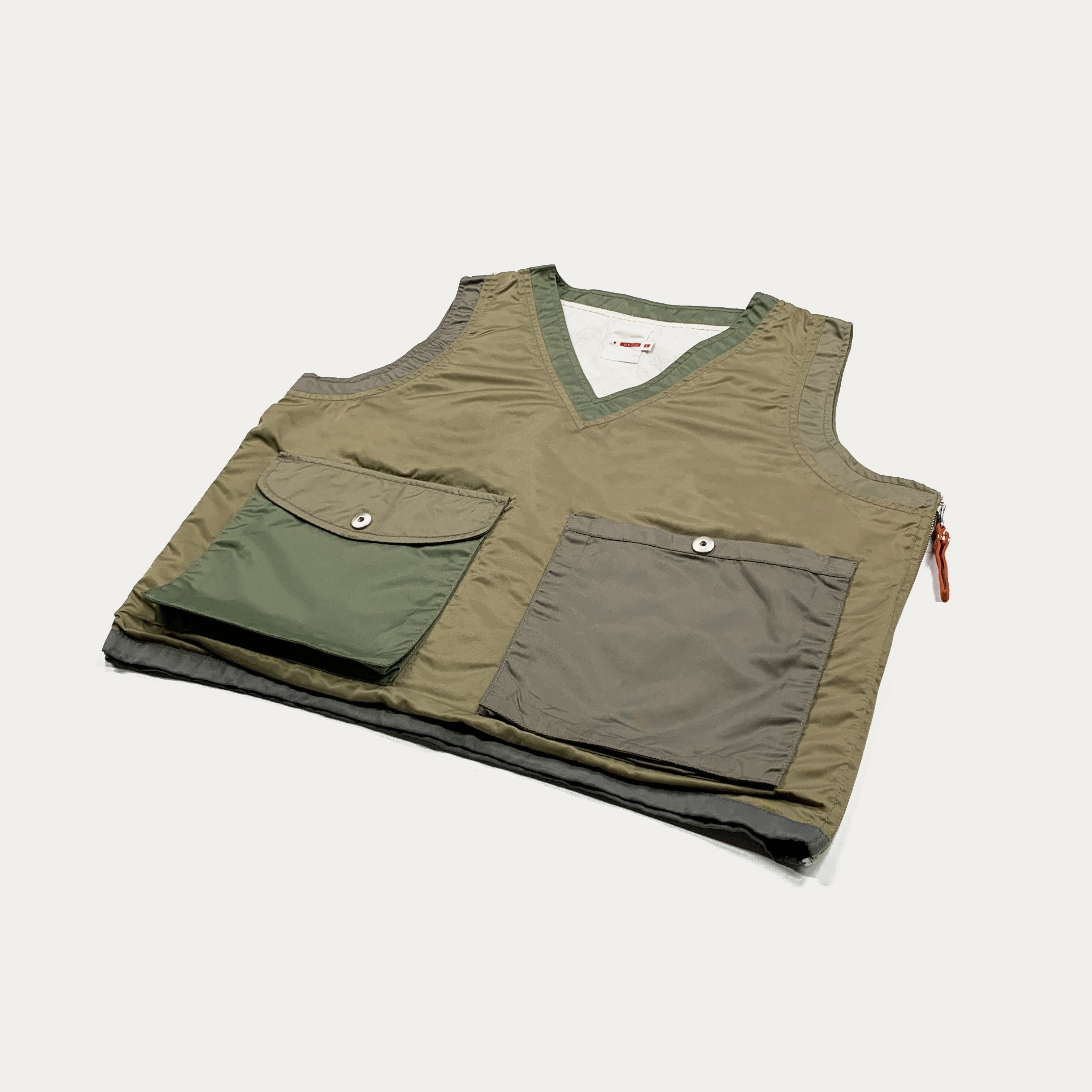 Beams Plus × Engineered Garments Dip Ltd Mixed Pullover Vest (Navy) Size US M / EU 48-50 / 2 - 3 Thumbnail
