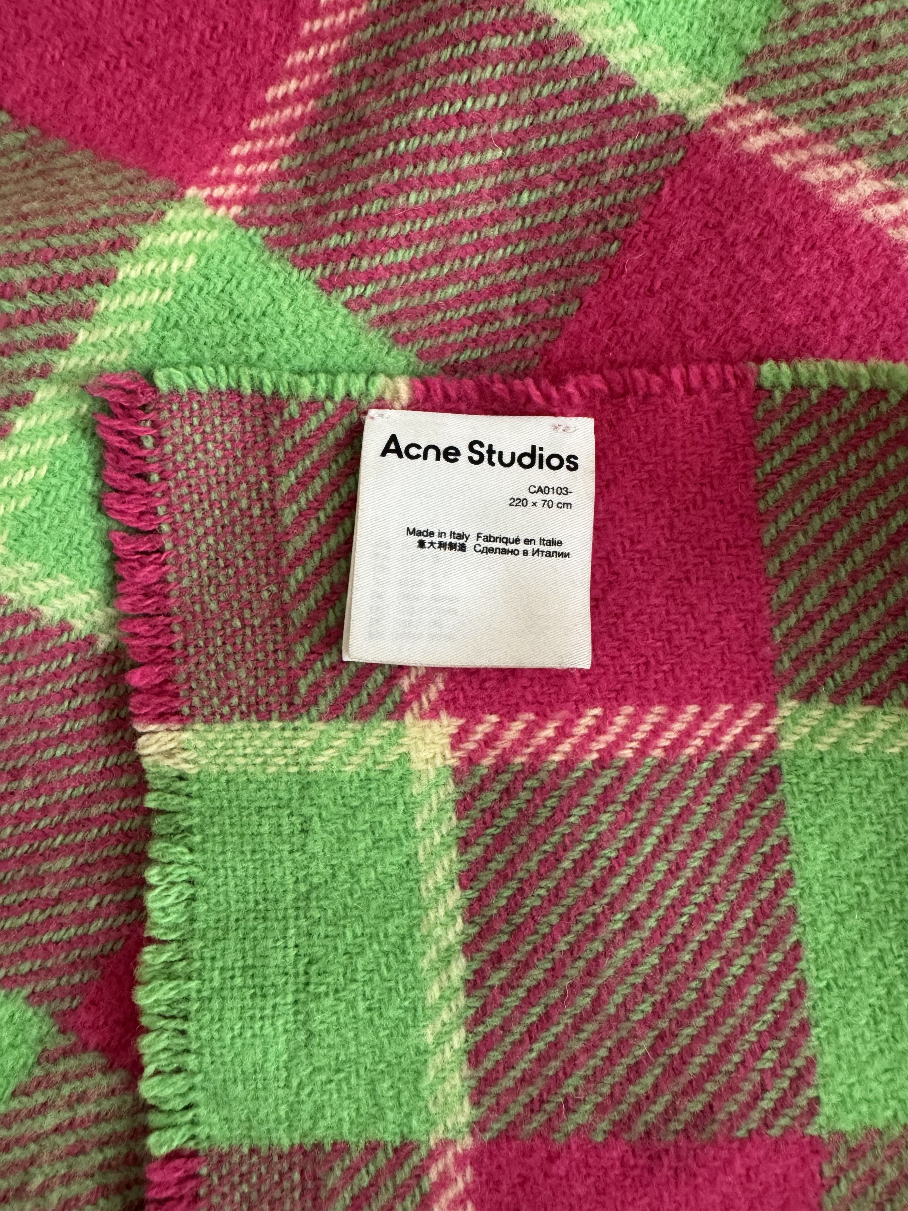 Acne Studios Acne Studios Oversized Tartan Wool Scarf Size ONE SIZE - 3 Thumbnail