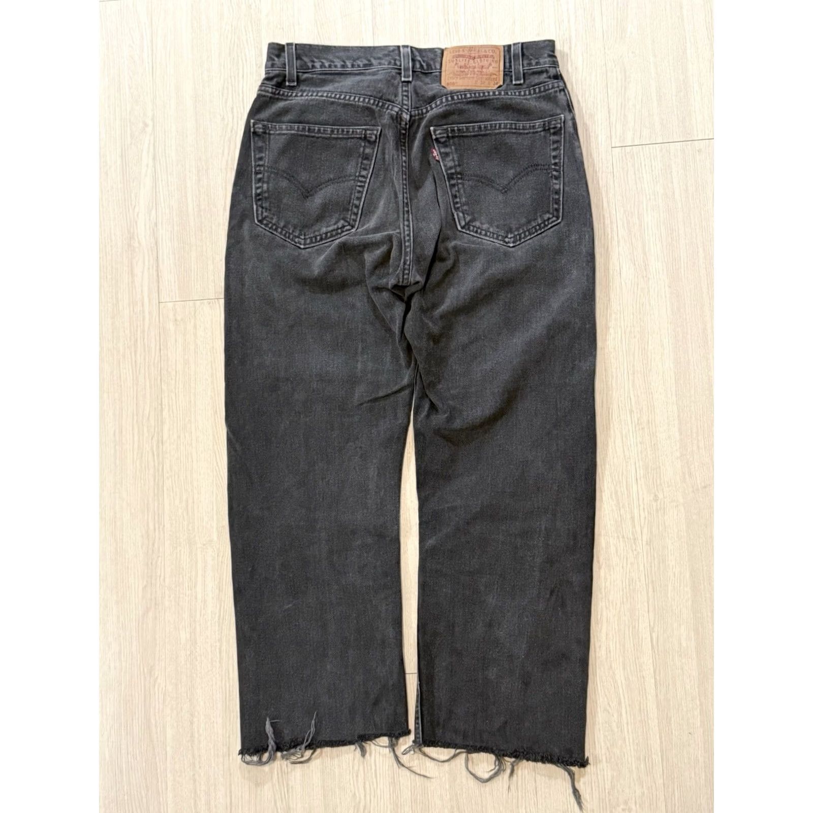 Levi's VINTAGE Levi’s 505 Denim Jeans Distressed Cropped Black 30x25 USA 90s Grunge Hip Hop Straight Size US 30 / EU 46 - 2 Thumbnail