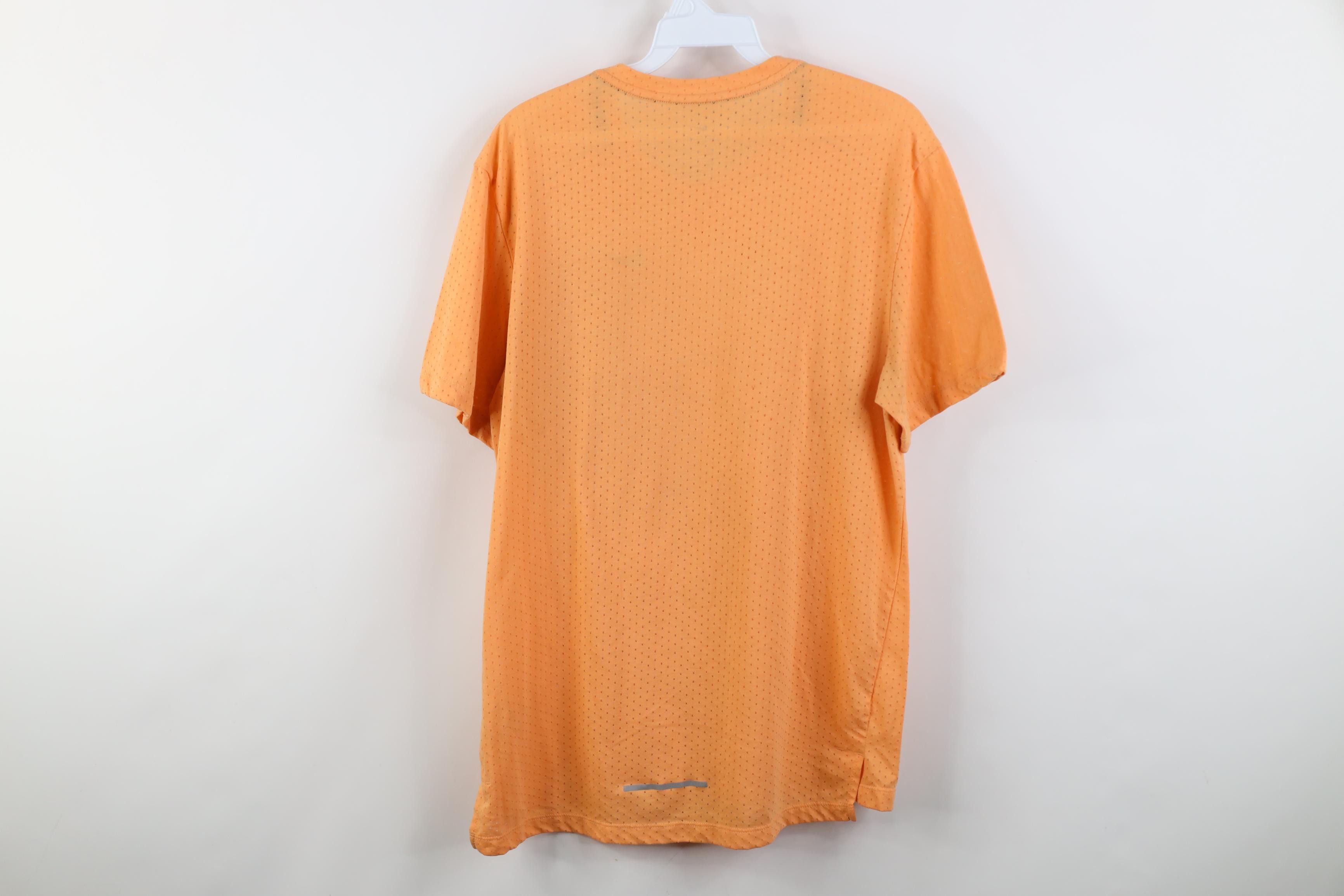Nike Nike Running Breathe 365 Mesh Short Sleeve T-Shirt Size US M / EU 48-50 / 2 - 12 Thumbnail