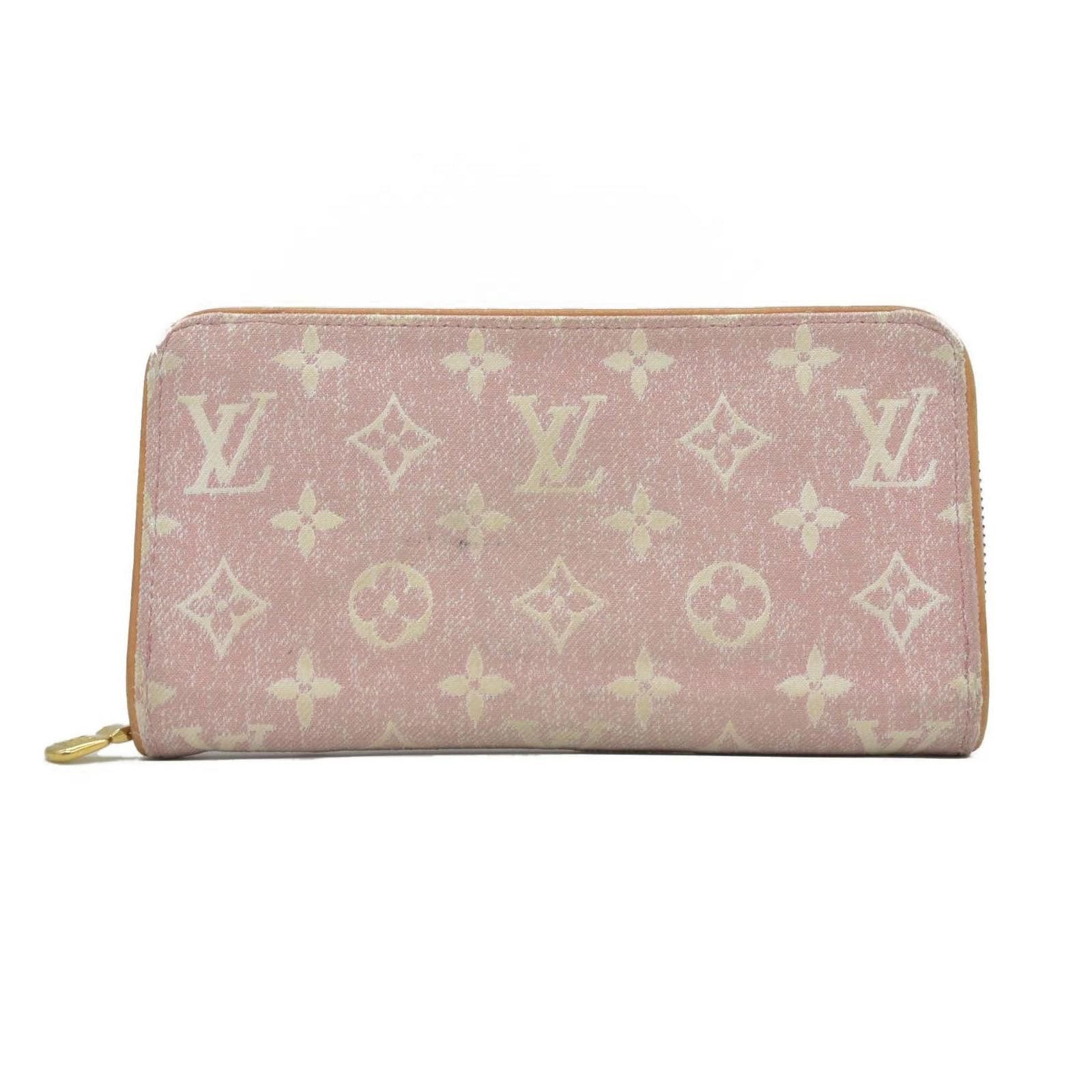 Louis Vuitton $1060 Louis Vuitton Denim Monogram Jacquard Zippy Wallet Size ONE SIZE - 1 Thumbnail