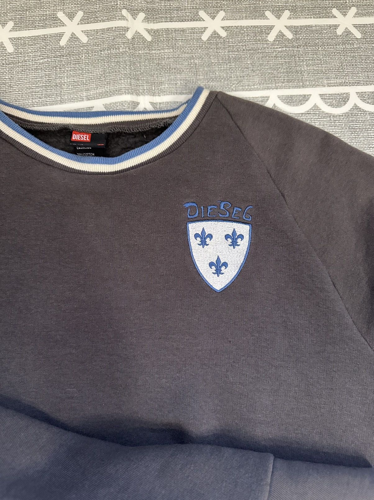 Diesel × Vintage Y2K Diesel Crewneck Sweater Size XXL Size US XXL / EU 58 / 5 - 1 Thumbnail