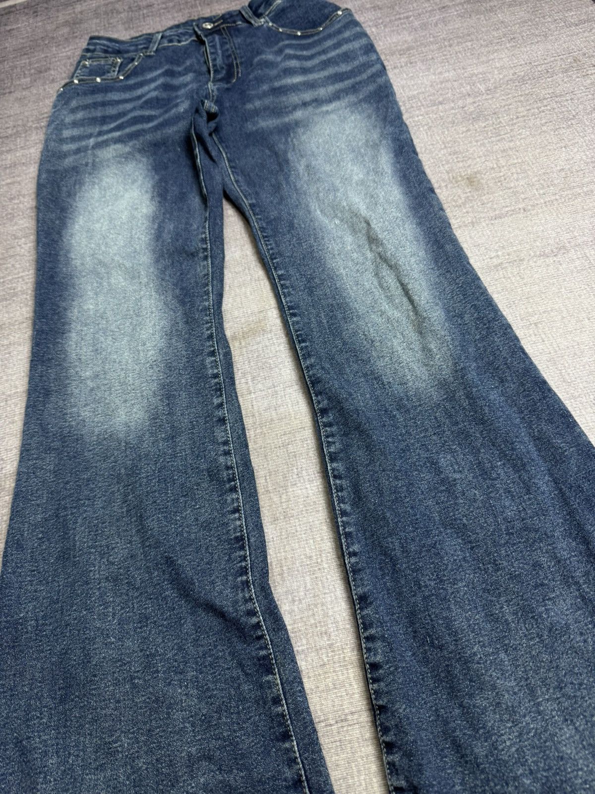 Tornado Mart ROMWE Y2K SKULL ART STUDED PANTS Size 25" / US 0 / IT 36 - 4 Thumbnail