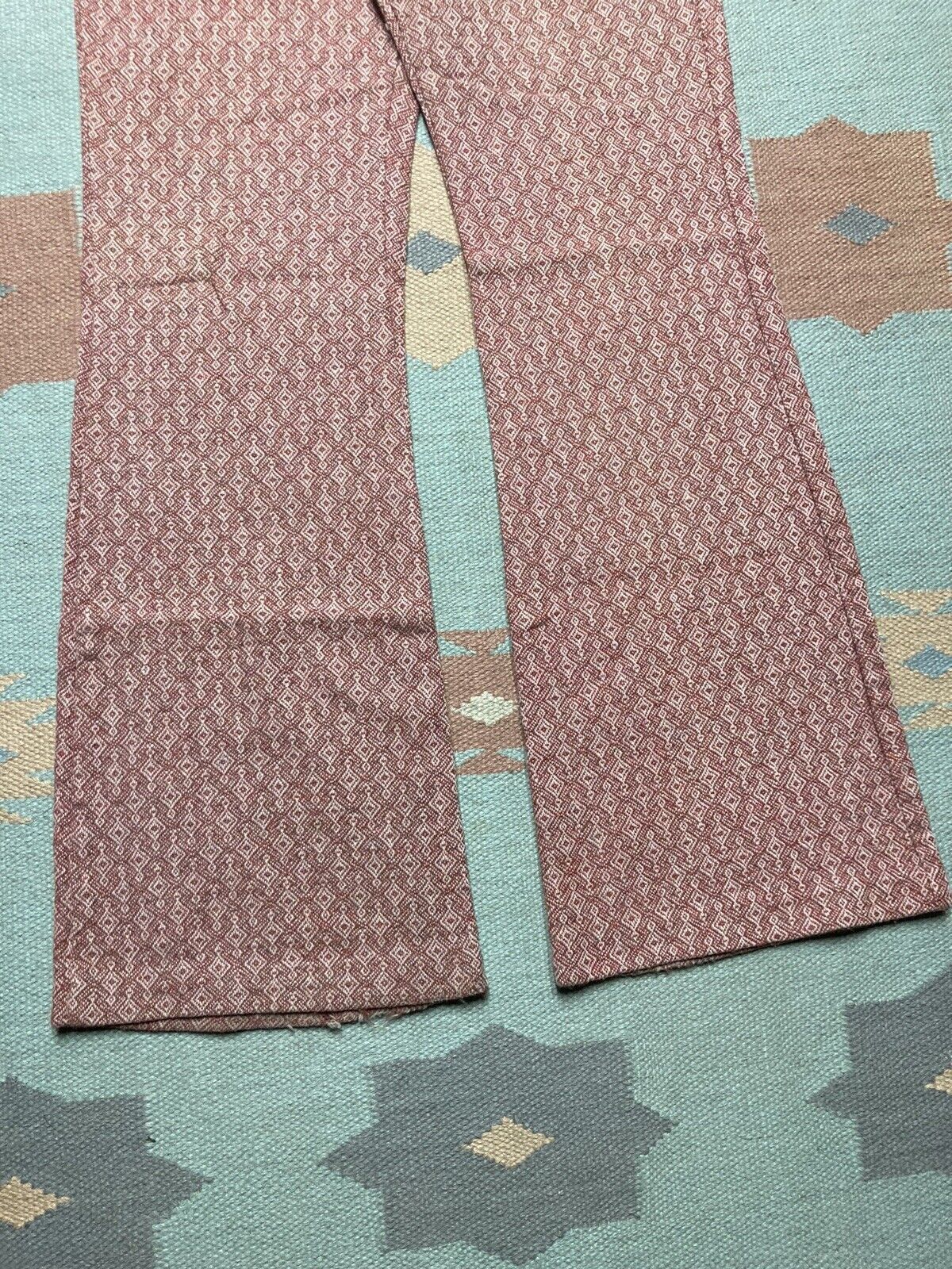 Vintage VTG 70s knit bell bottom flare pants geometric hippie 28x30 Size 28" / US 6 / IT 42 - 2 Thumbnail