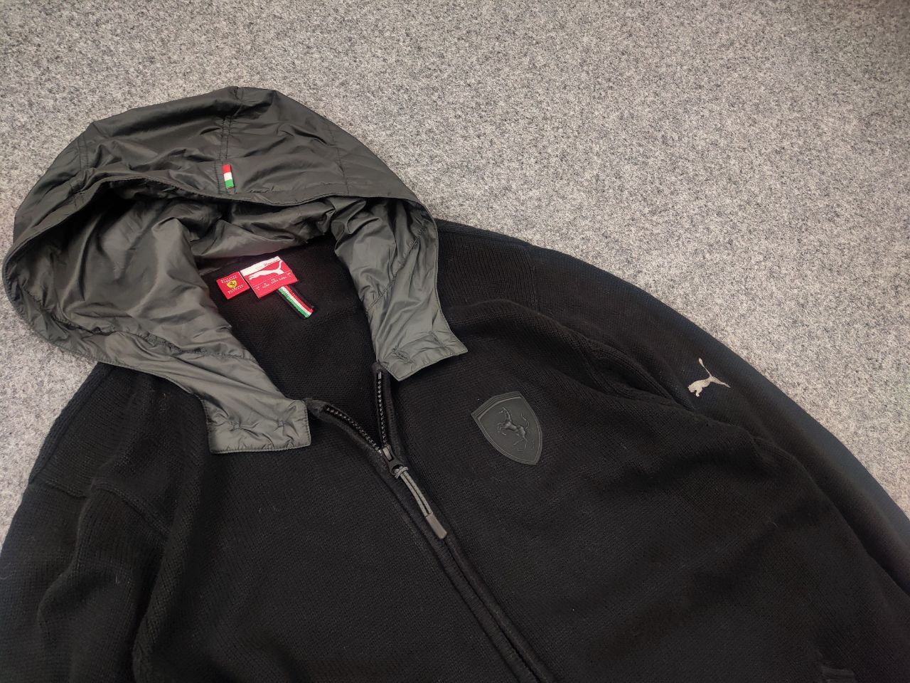 Ferrari × Puma Puma x Ferrari Logo Black Zip hoodie Knit Jacket Vintage Size US L / EU 52-54 / 3 - 7 Thumbnail
