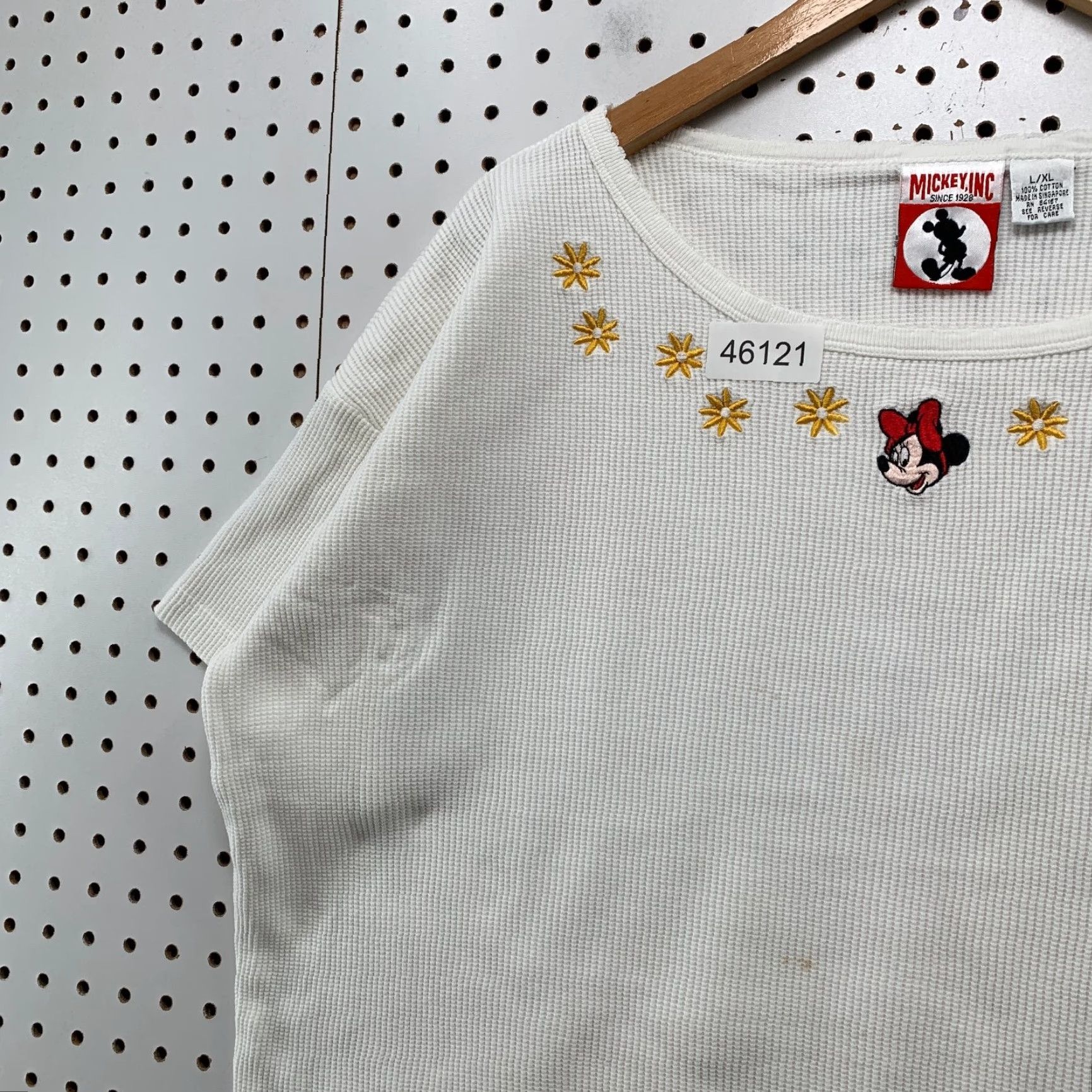 Vintage VINTAGE Mickey Inc Top Womens L/XL White Minnie Mouse Embroidered Thermal Knit T-Shirt Casual Womens Size L / US 10 / IT 46 - 6 Thumbnail