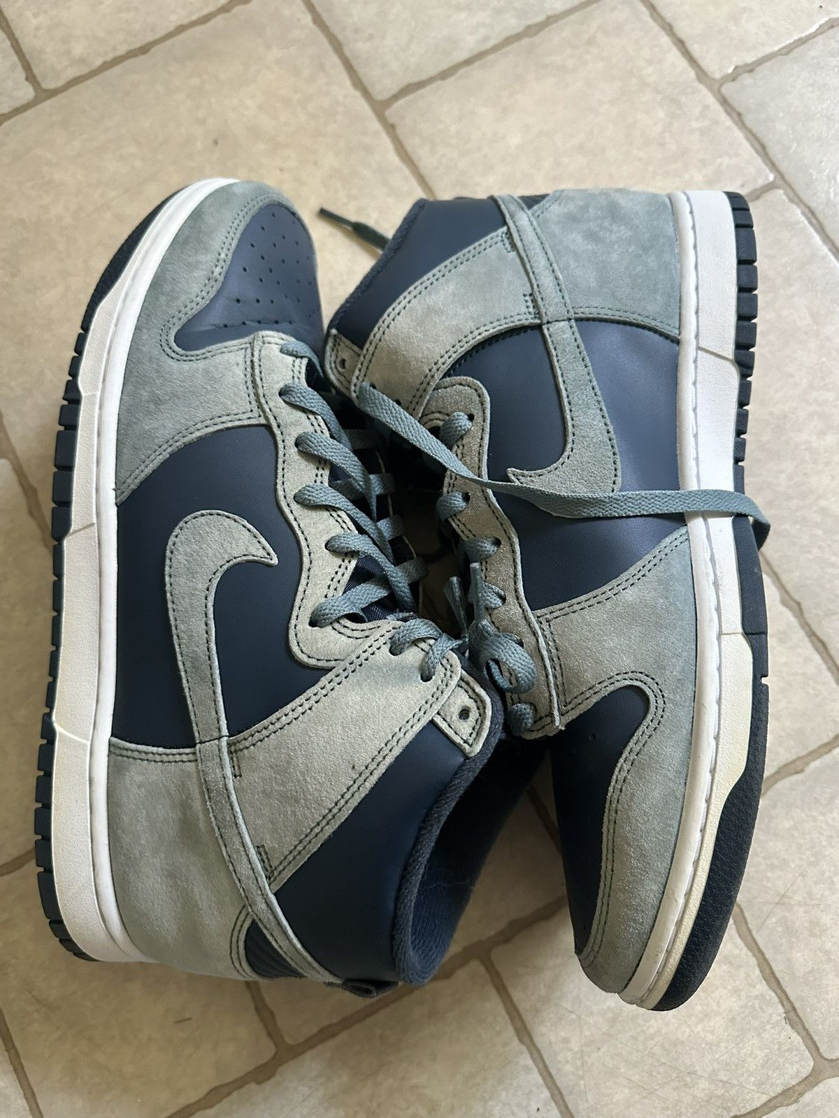 Nike Nike armory navy dunk high w/ rep box Size US 11.5 / EU 44-45 - 2 Thumbnail