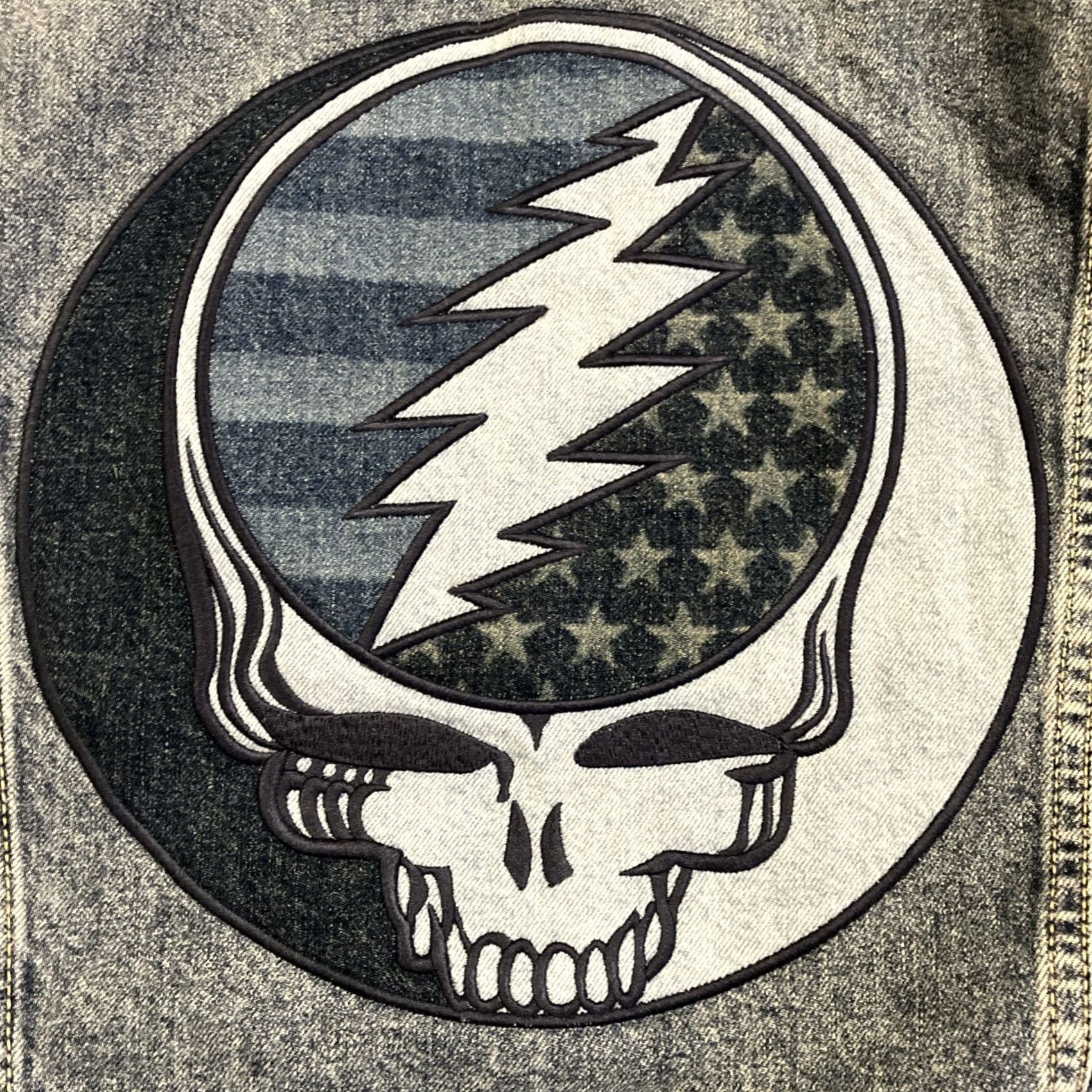 Lucky Brand VINTAGE Lucky Brand Grateful Dead Denim Jacket L Mens Blue Denim Jacket Steal Your Face Large Size US L / EU 52-54 / 3 - 2 Thumbnail