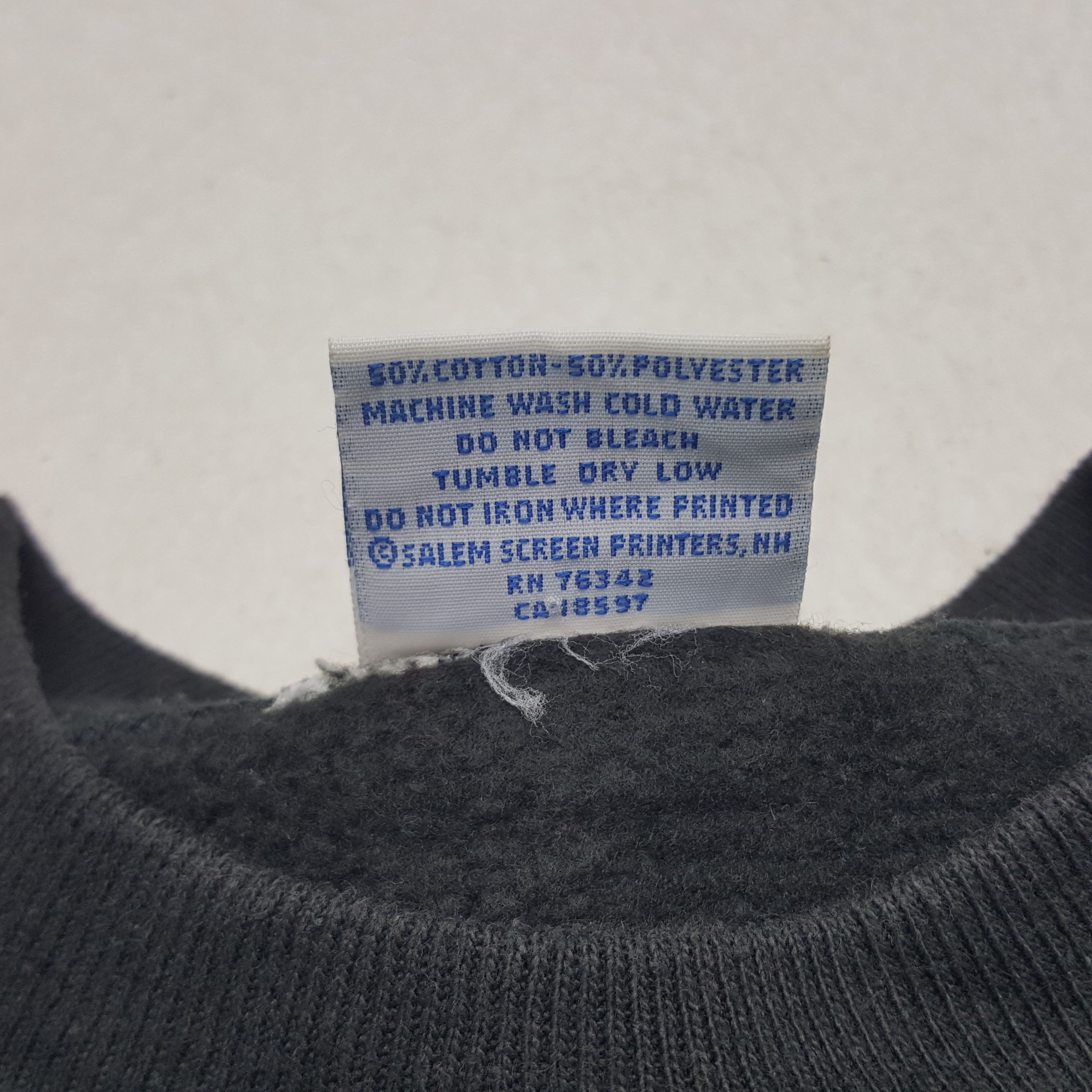 Salem Sportswear × Vintage Vintage University Of Wisconsin Rose Bowl 1994 Sweatshirt Size US M / EU 48-50 / 2 - 8 Thumbnail