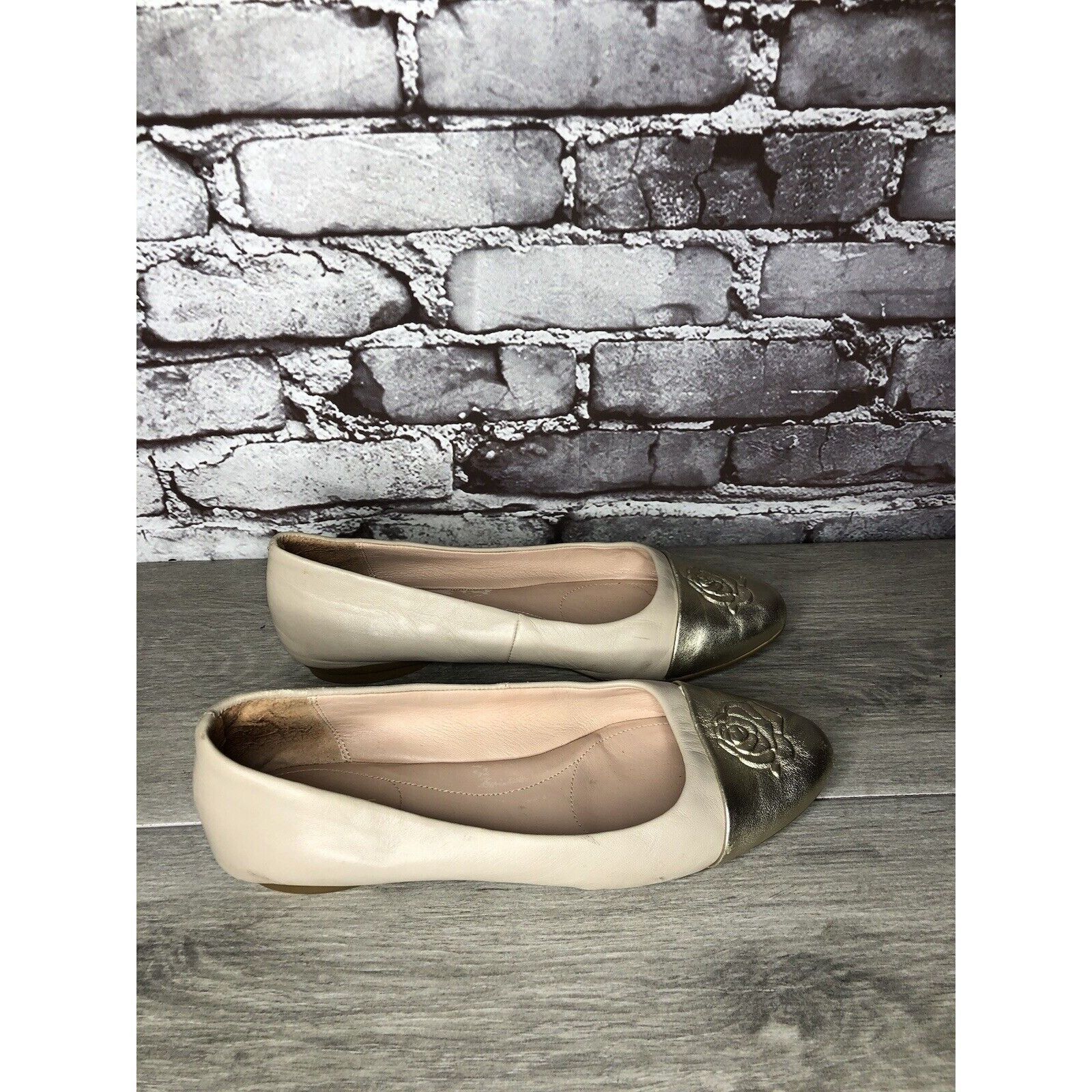 Other Taryn Rose Nude Pink Leather Gold Cap Toe Ballet Flats Women Size US 8.5 / IT 38.5 - 21 Thumbnail