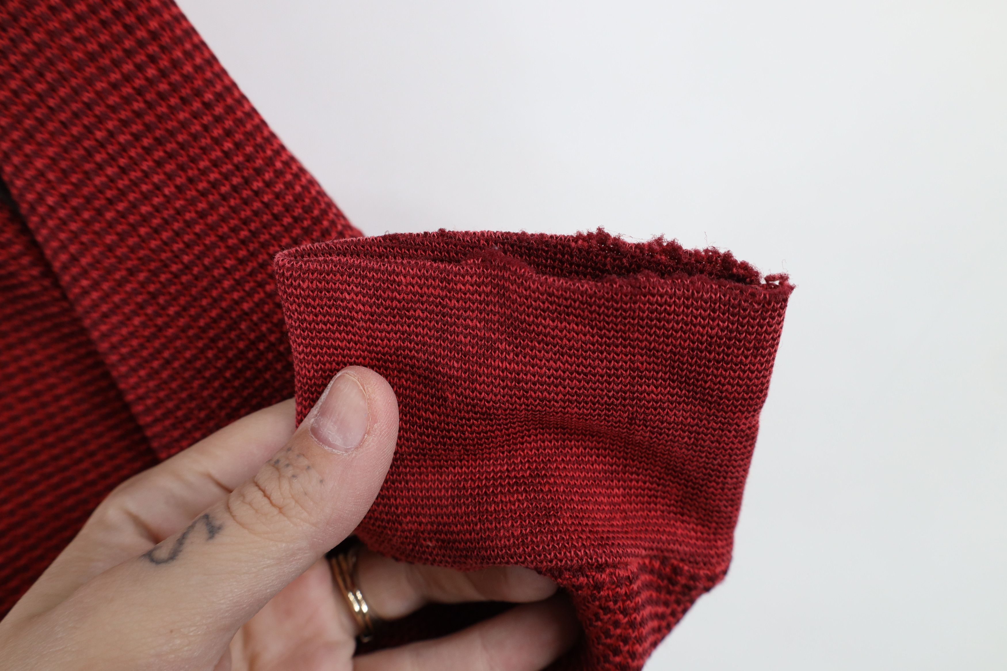 Vintage Vintage 90s Streetwear Thermal Waffle Knit T-Shirt Red USA Size US M / EU 48-50 / 2 - 5 Thumbnail