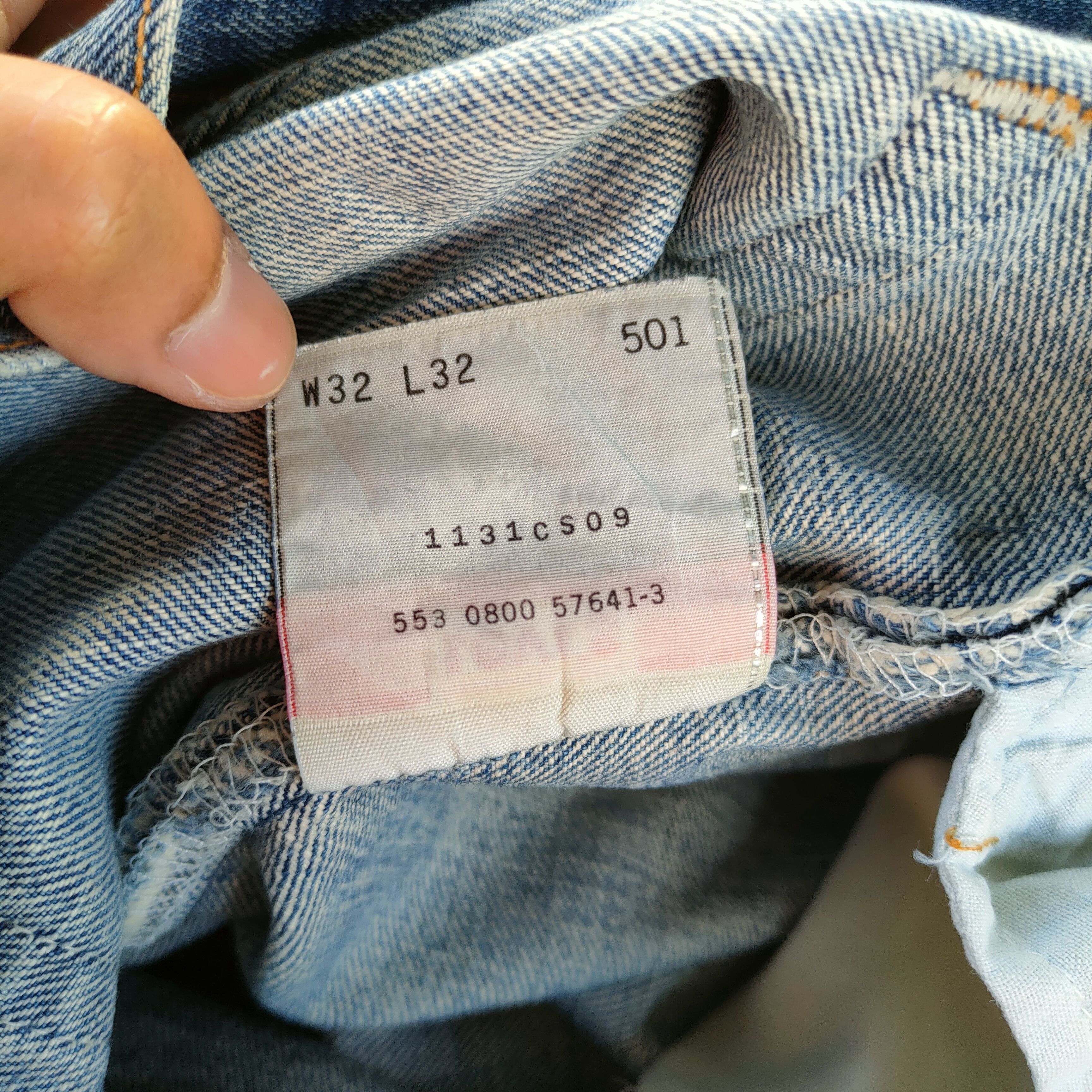 Levi's Vintage Clothing VINTAGE LEVI'S 501 FADED DISTRESSED JEAN DENIM PANTS Size US 30 / EU 46 - 13 Thumbnail
