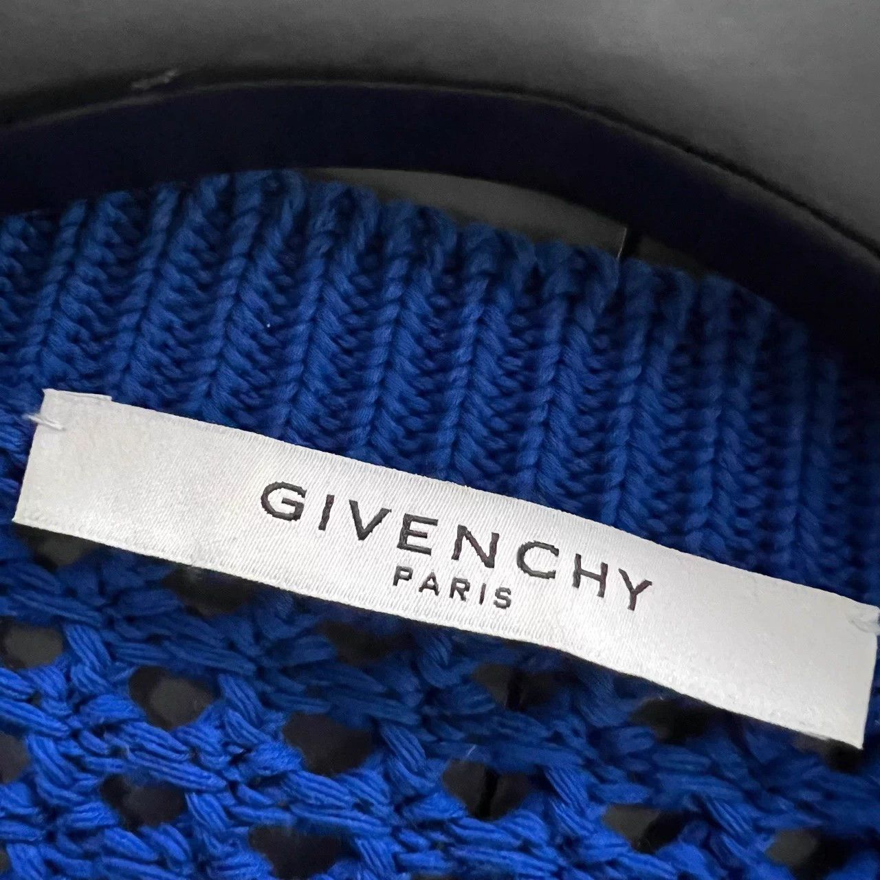 Givenchy Givenchy blue print logo knit sweater M 95 new Size US M / EU 48-50 / 2 - 2 Thumbnail