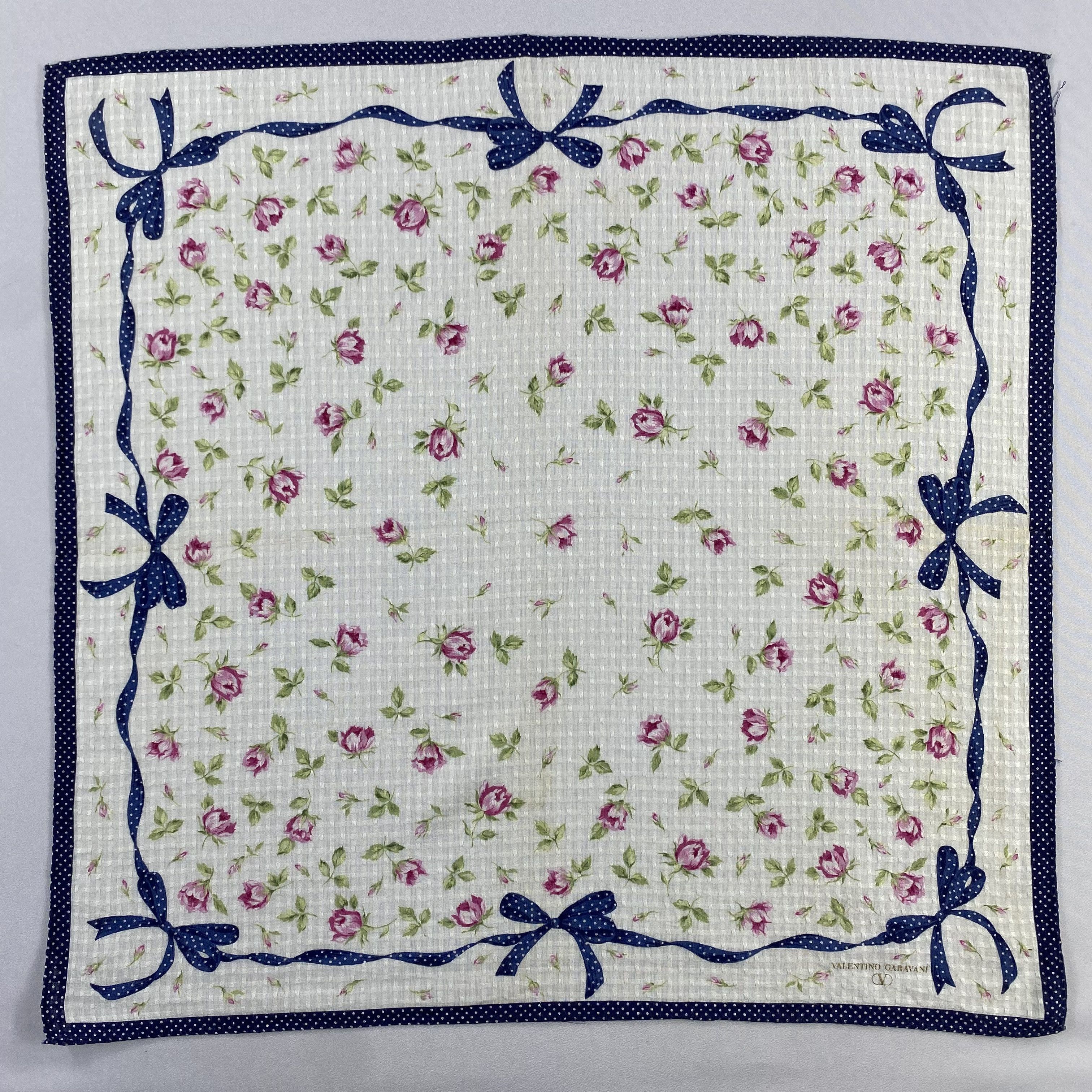 Valentino × Vintage Valentino Garavani Handkerchief / Neckerchief-P865 Size ONE SIZE - 1 Thumbnail