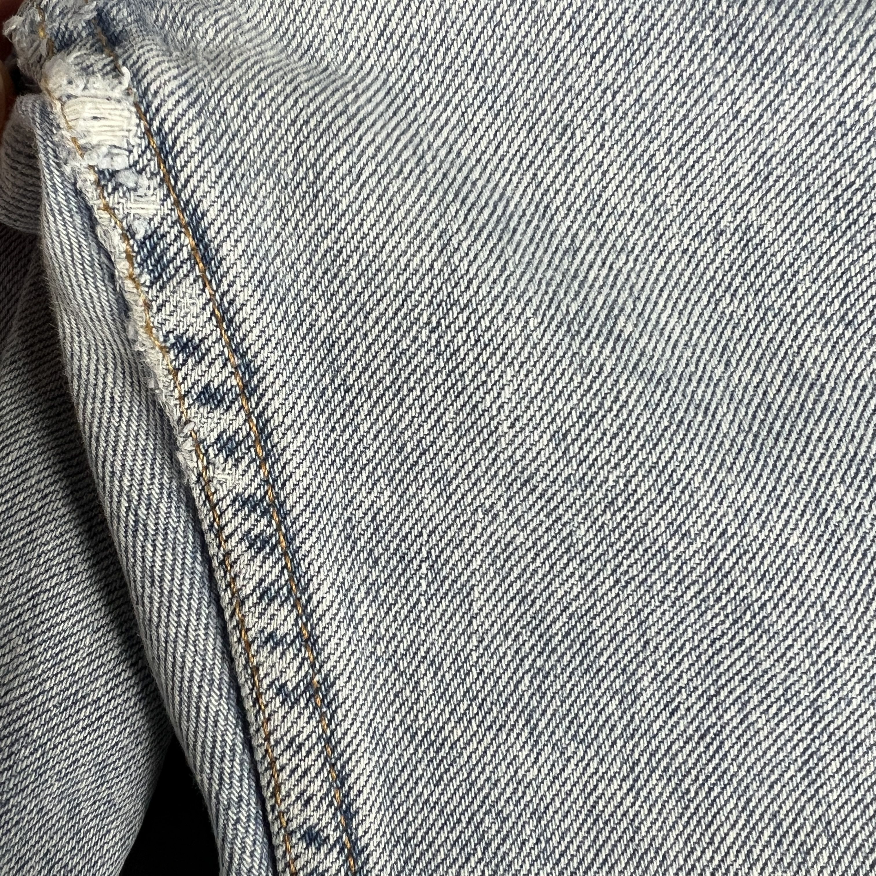 Levi's × Vintage VTG 90s Levi's Jeans 560 Loose Tapered Blue Denim Size US 35 - 4 Thumbnail