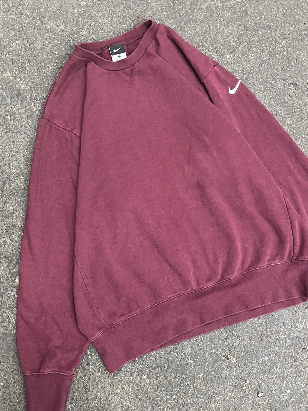 Nike × Vintage Nike y2k boxy fit swoosh sweatshirt sporty skater hype rare Size US L / EU 52-54 / 3 - 4 Thumbnail