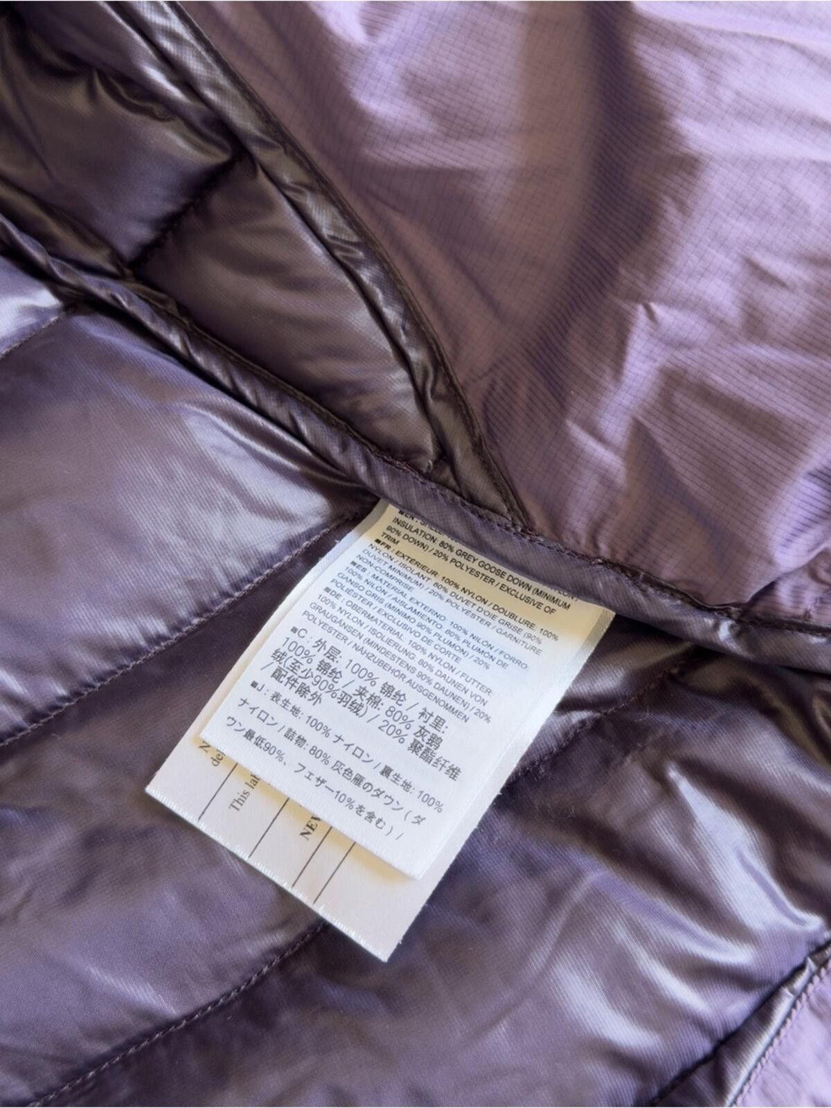 Arc'teryx Arc'teryx / Purple Down Puffer Jacket / Womens Small Size S / US 4 / IT 40 - 4 Thumbnail