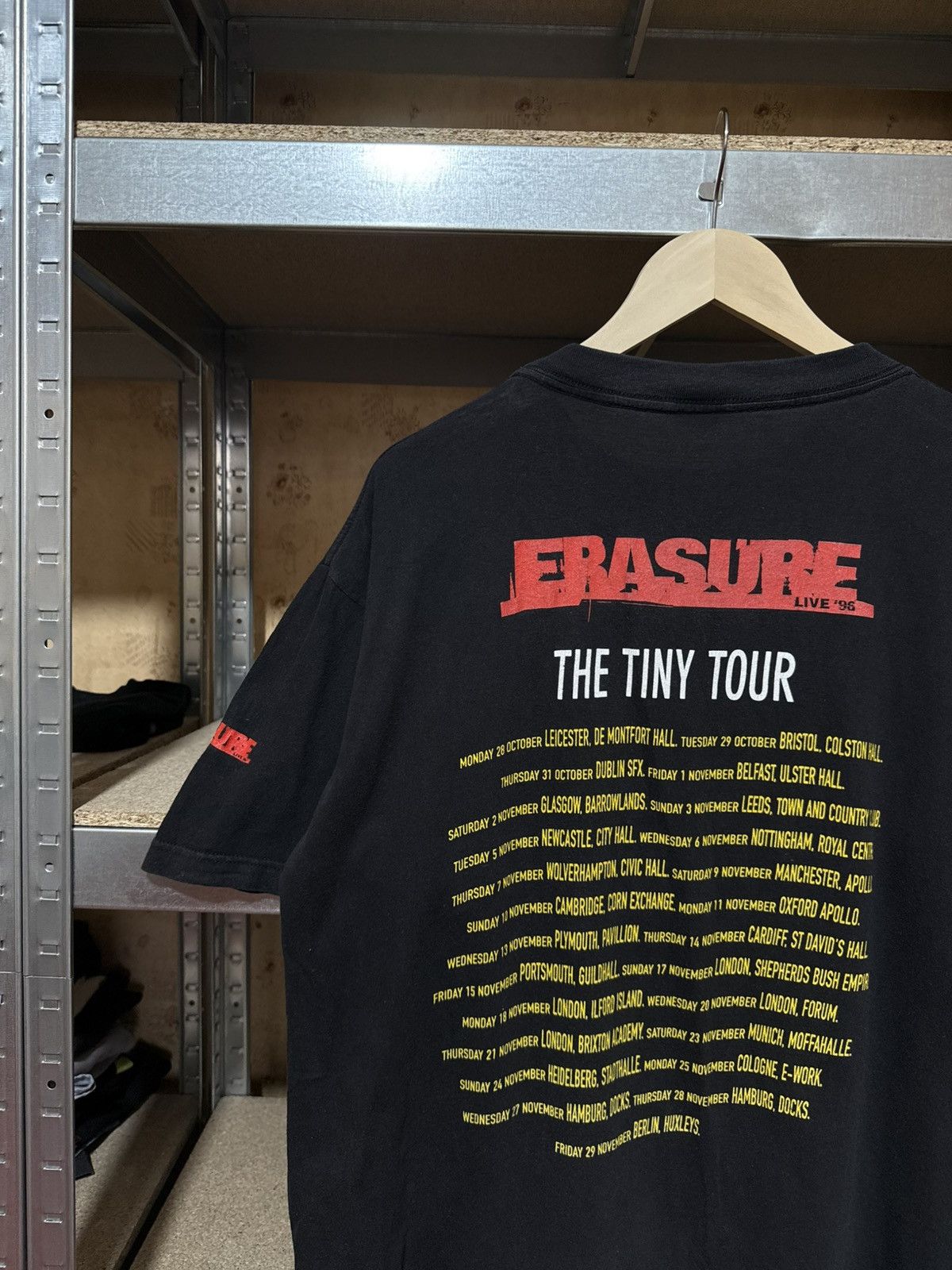 Band Tees × Vintage Vintage Erasure The Tiny Tour 1996 Rock Band Retro T-Shirt Size US XL / EU 56 / 4 - 4 Thumbnail